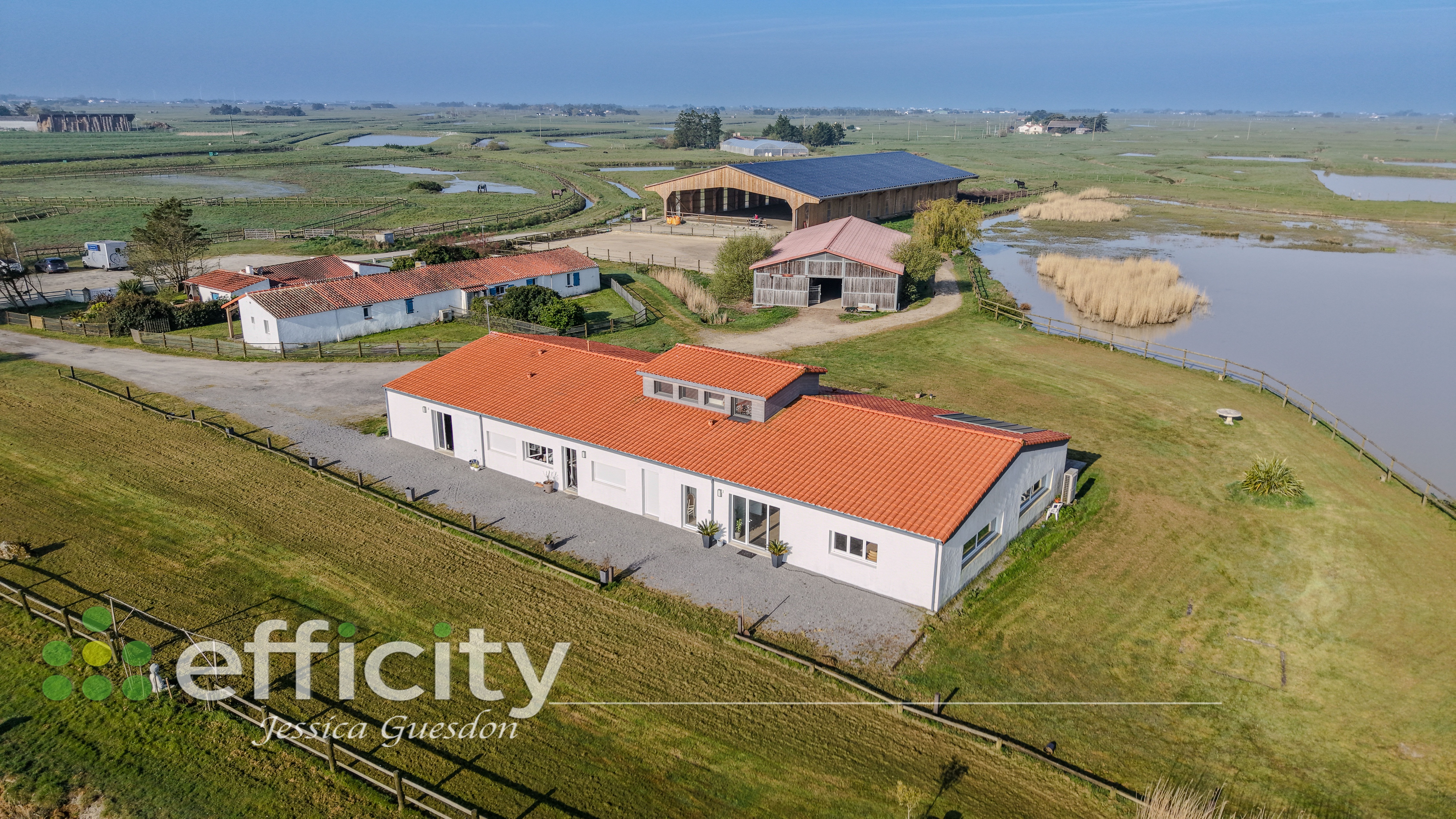 maison 11 pièces - 270,0m2 à Bouin (85230)