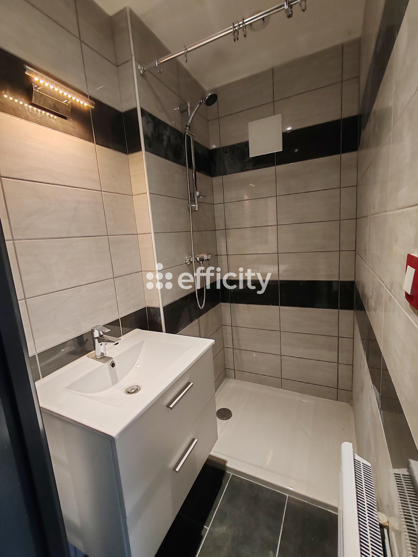 immeuble 9 pièces - 170m2 à Bernières-sur-Mer (14990)