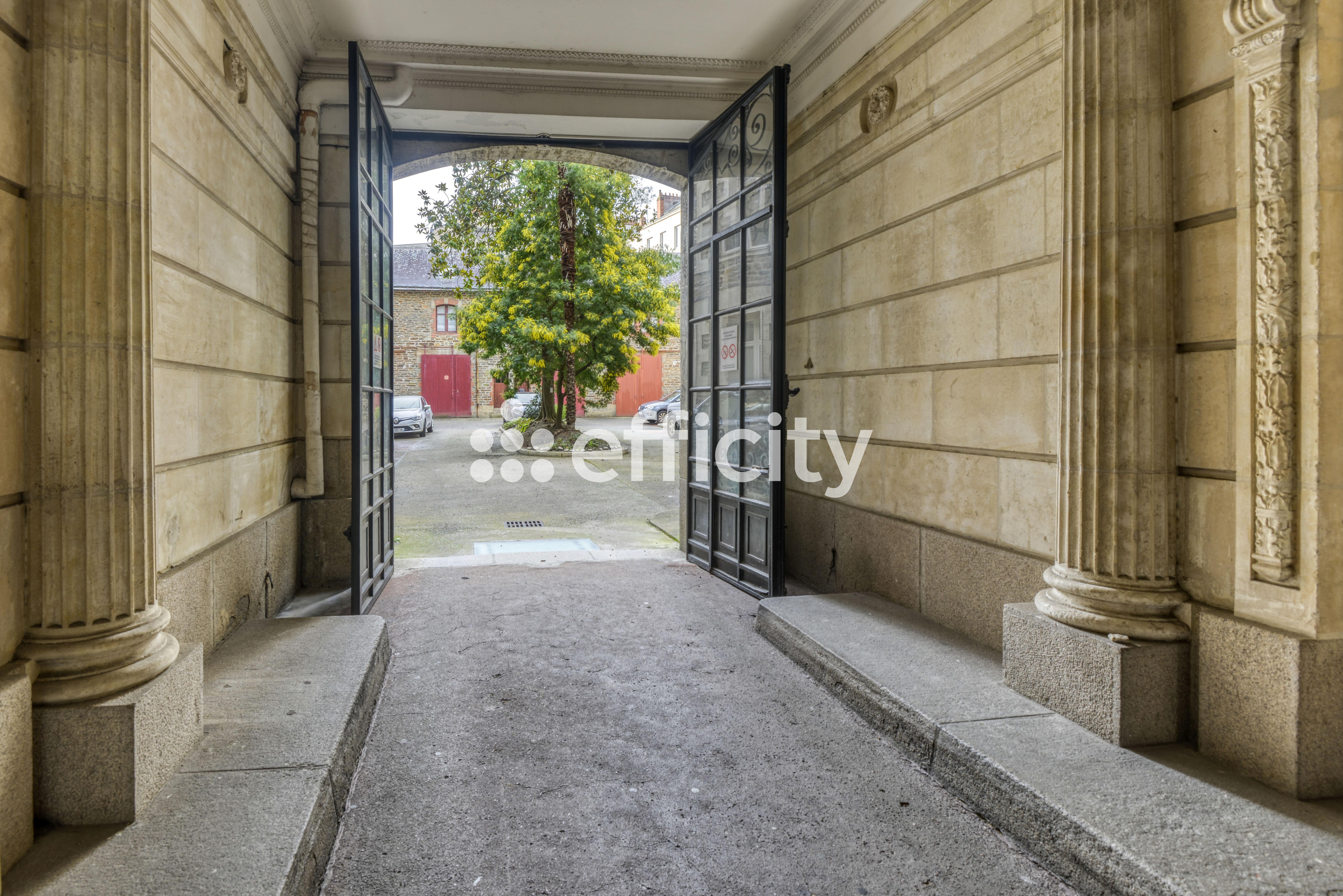 Achat immobilier Appartement 5 pièces  231m2 à Nantes (44000) - Photo n°17