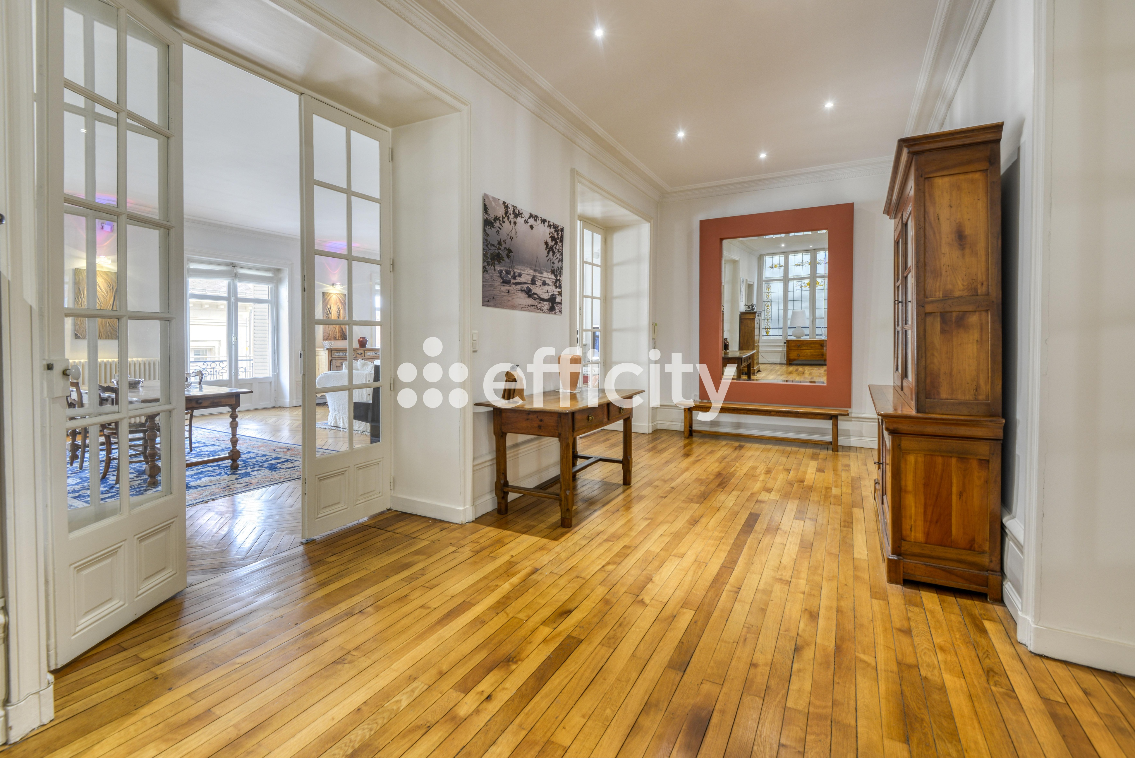 appartement 5 pièces - 231m2 à Nantes (44000)