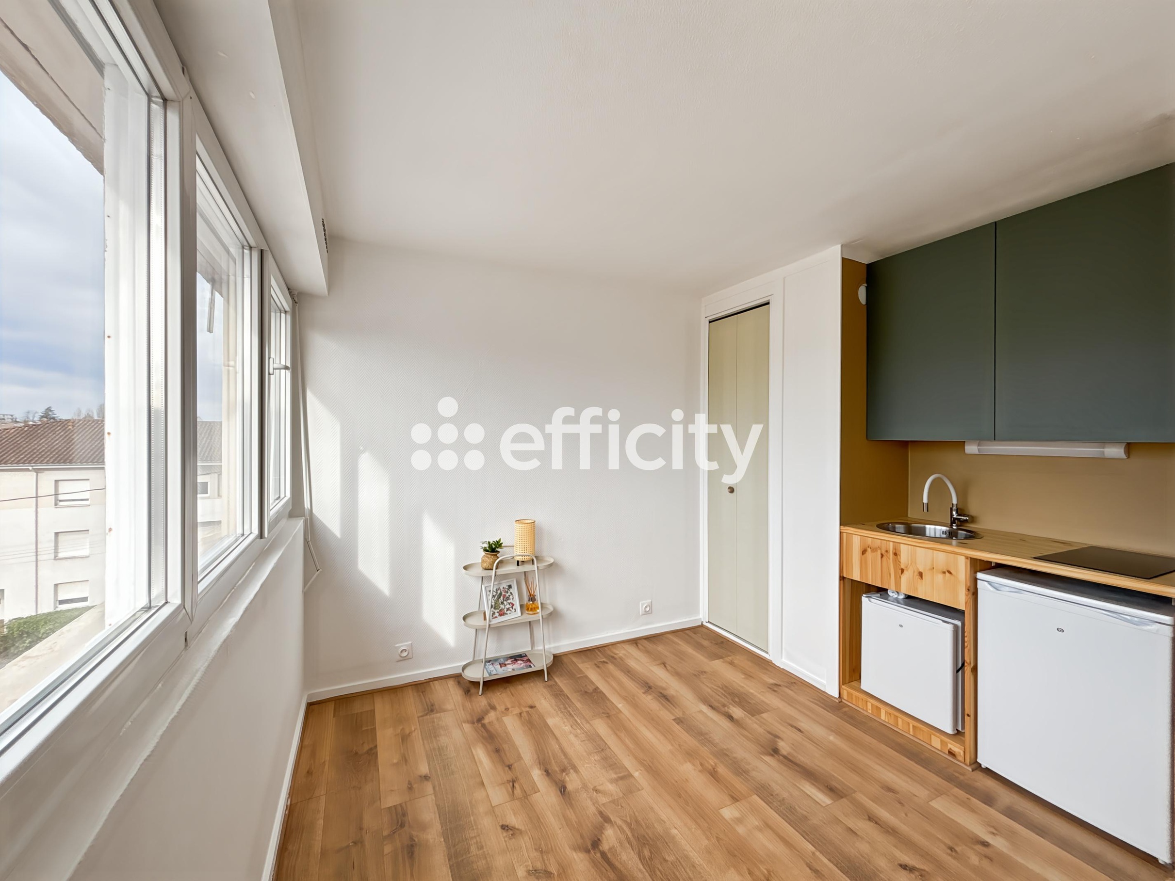 Achat immobilier Appartement 1 pièces  16m2 à Bordeaux (33000) - Photo n°1