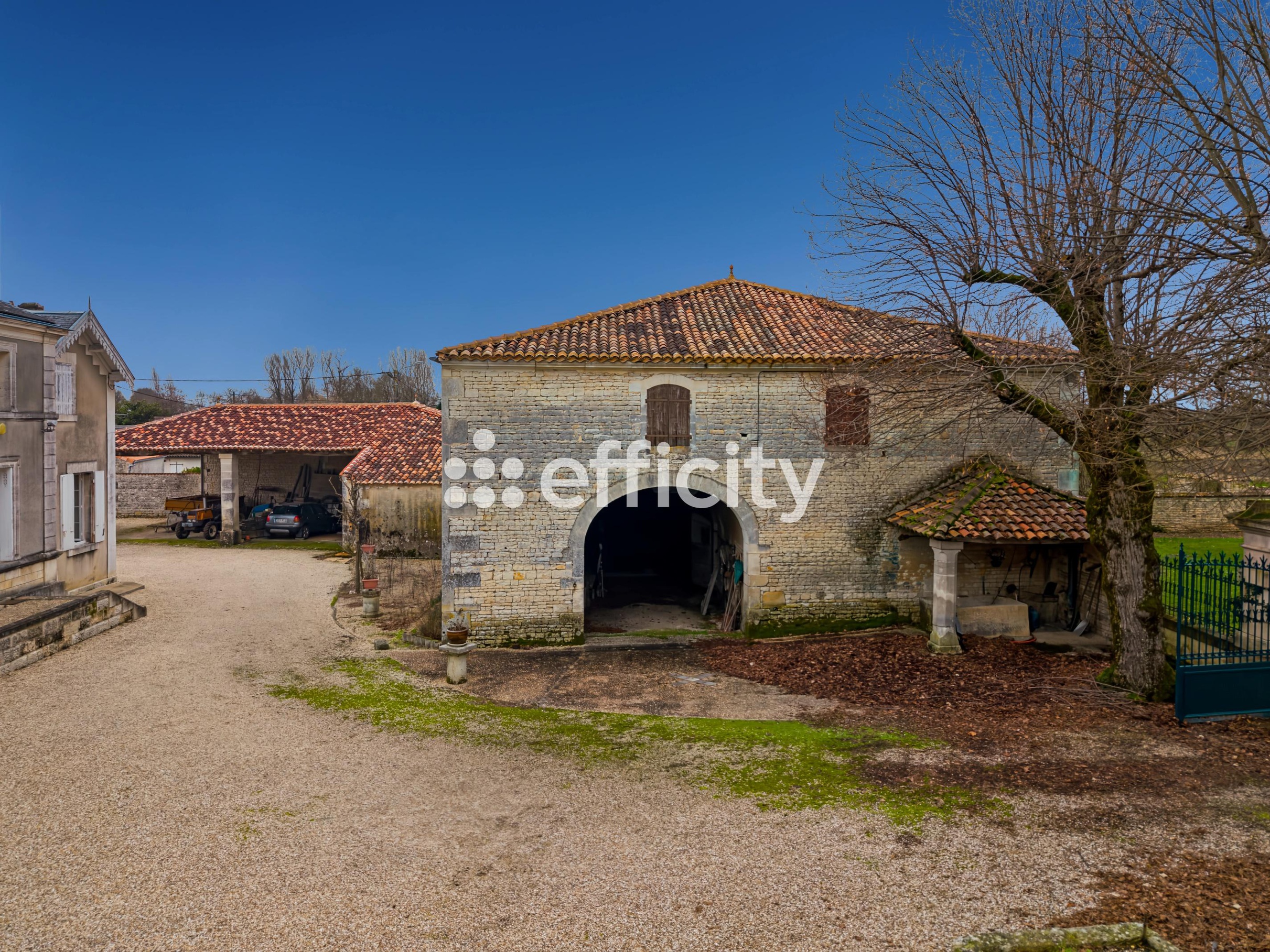 Achat immobilier Maison 15 pièces  425m2 à Réparsac (16200) - Photo n°13