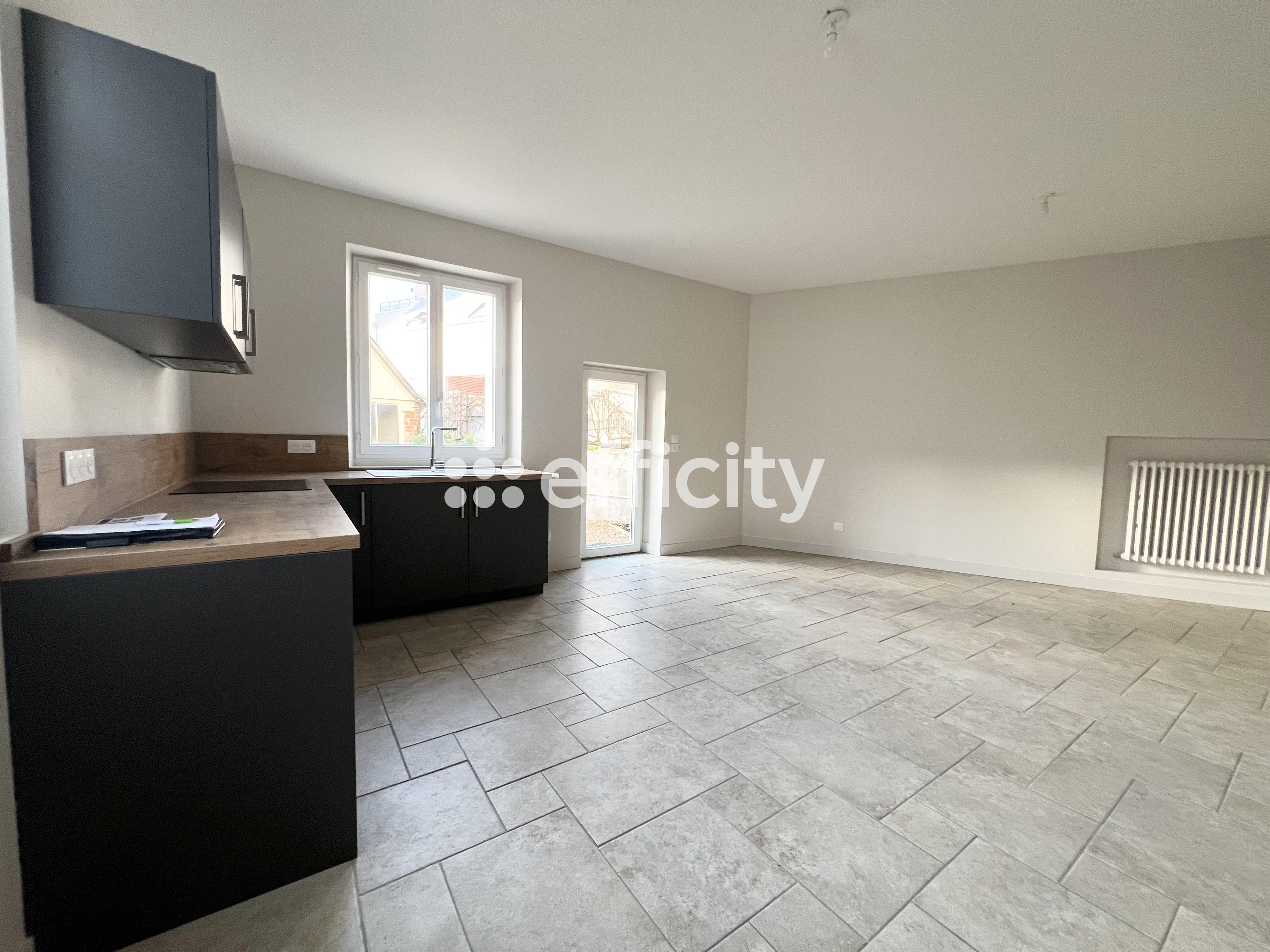 Achat immobilier Immeuble   172m2 à Saint-Cyr-sur-Loire (37540) - Photo n°9