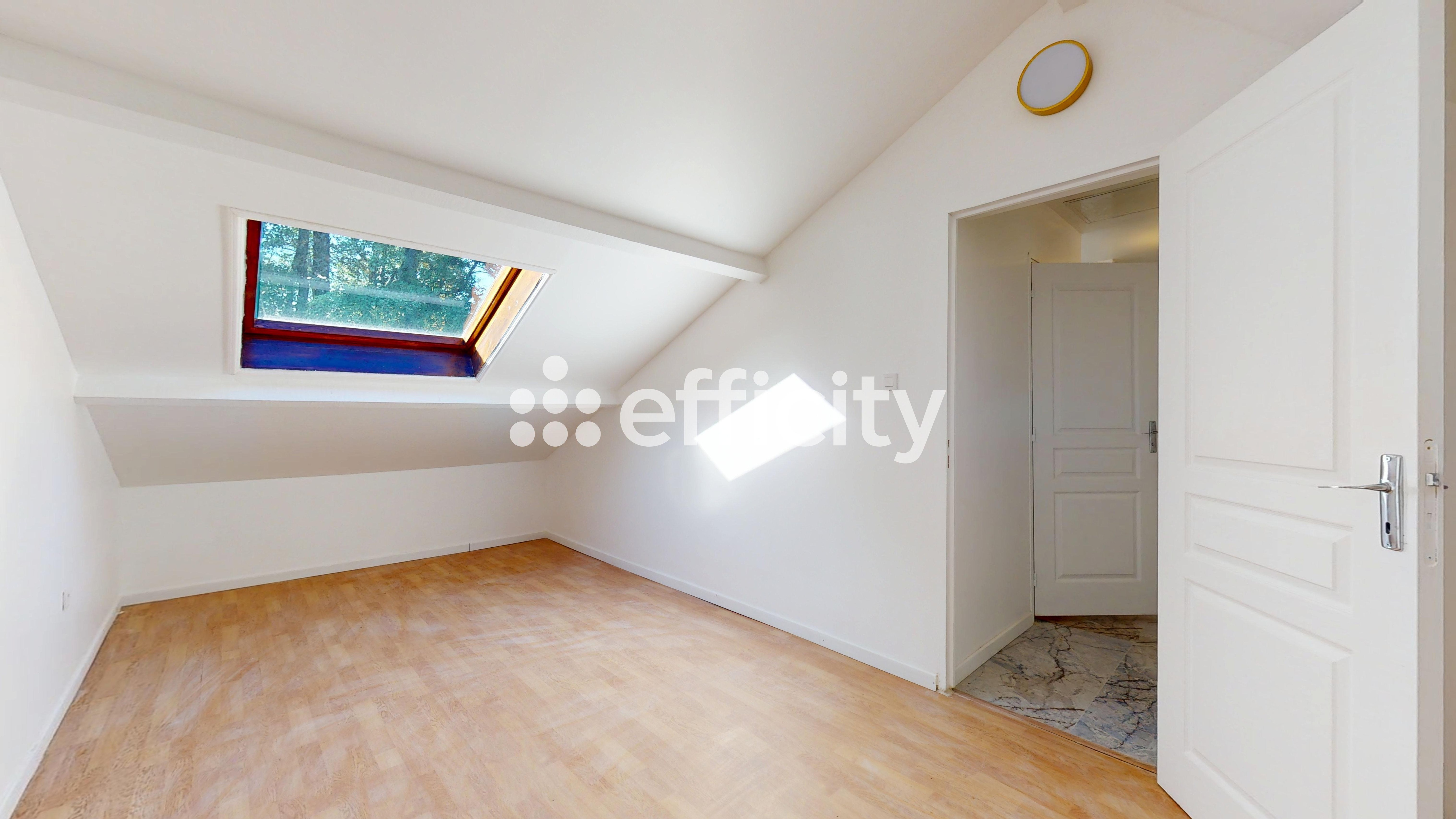 Achat immobilier Maison 6 pièces  120m2 à Ornex (01210) - Photo n°5