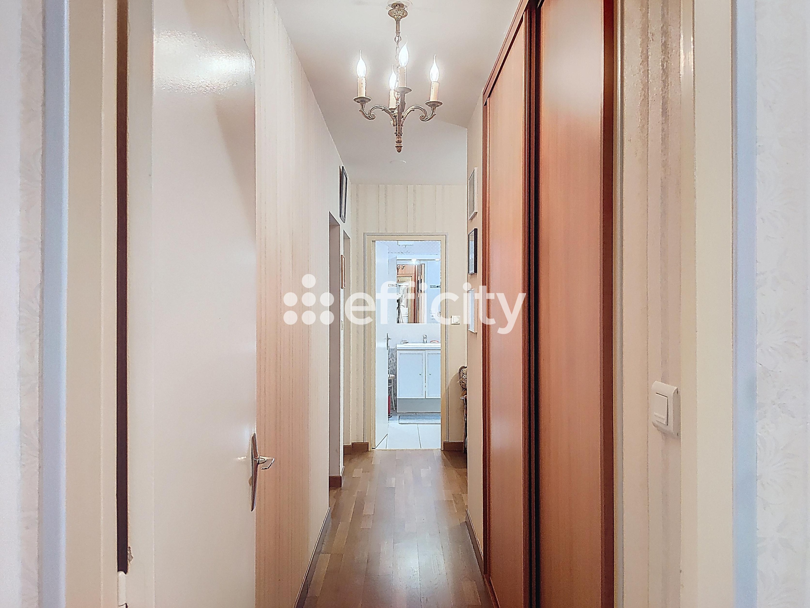 Achat immobilier Appartement 5 pièces  103m2 à Chartres (28000) - Photo n°11