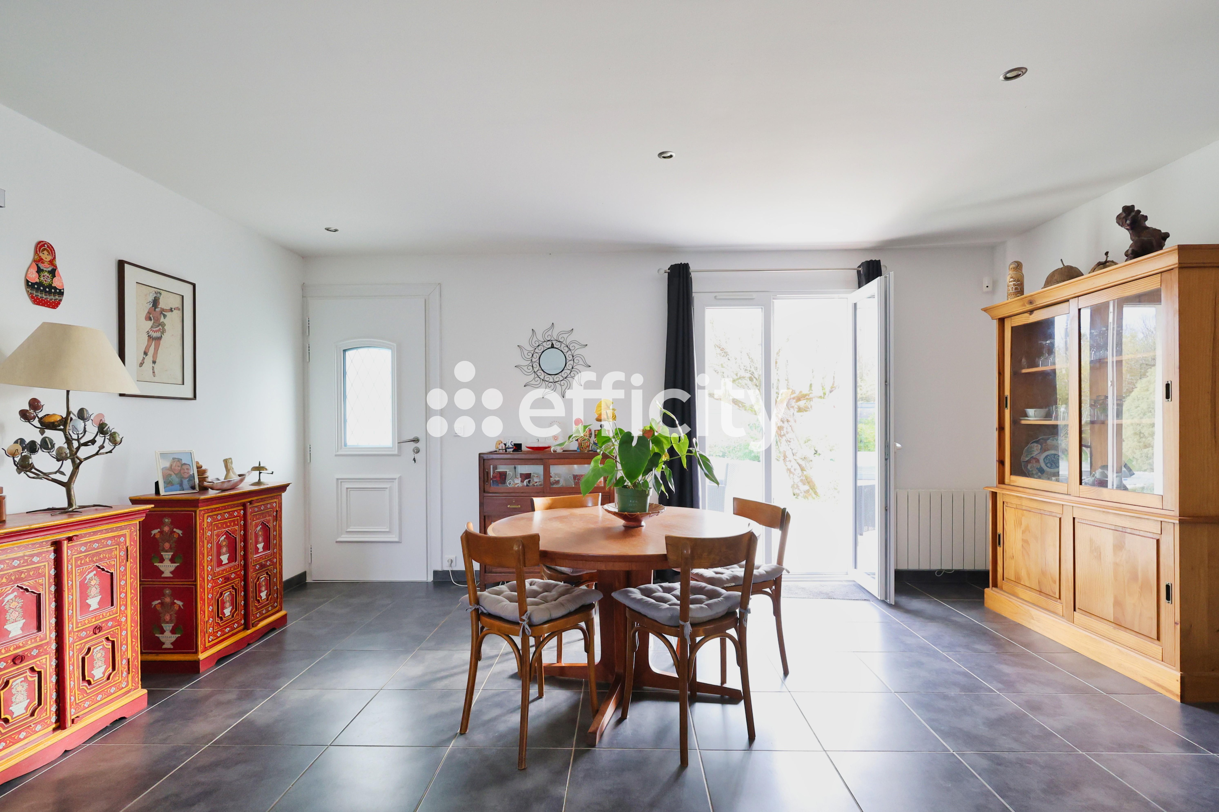 Achat immobilier Maison 4 pièces  111m2 à Semussac (17120) - Photo n°4