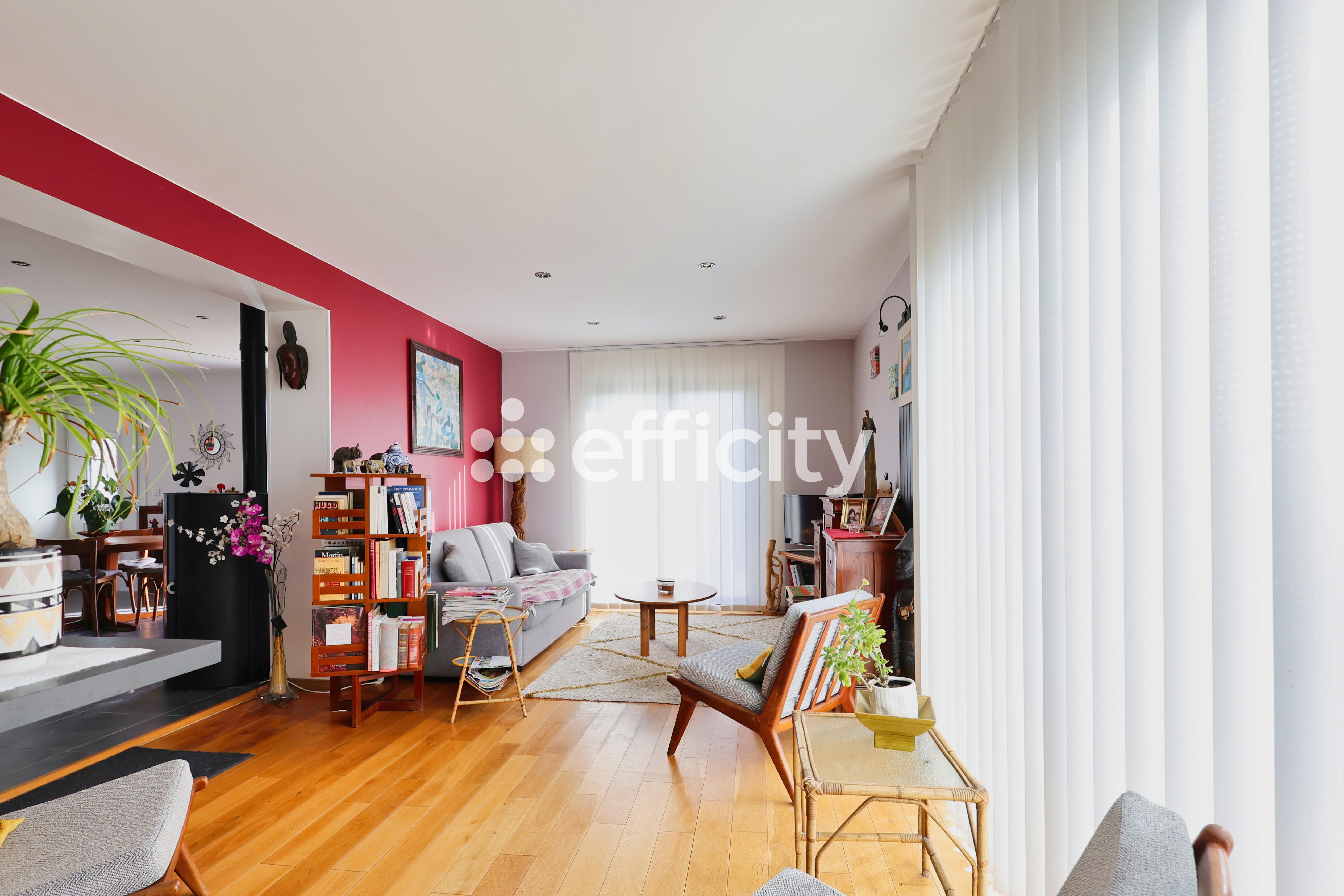 Achat immobilier Maison 4 pièces  111m2 à Semussac (17120) - Photo n°5