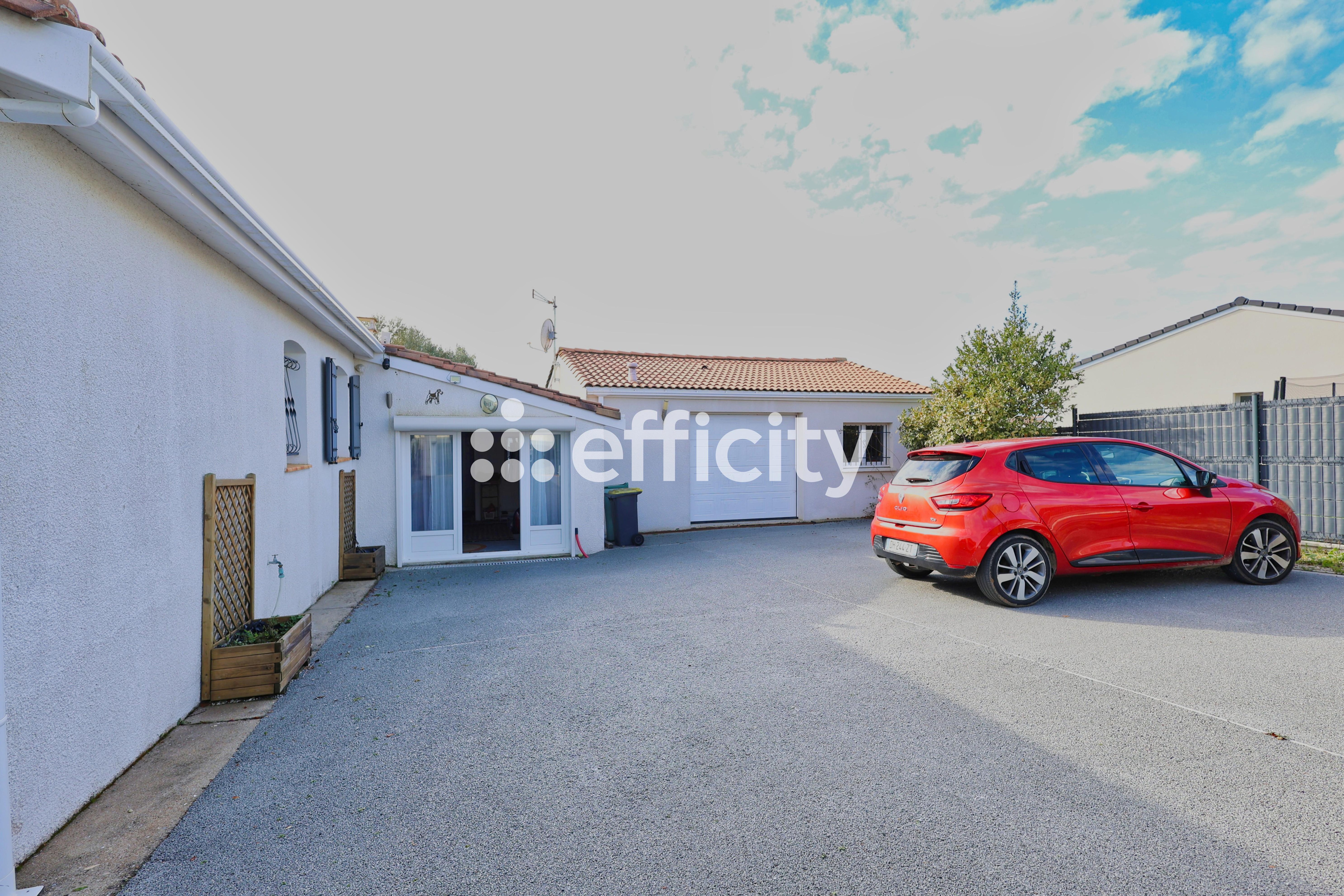 Achat immobilier Maison 4 pièces  111m2 à Semussac (17120) - Photo n°12