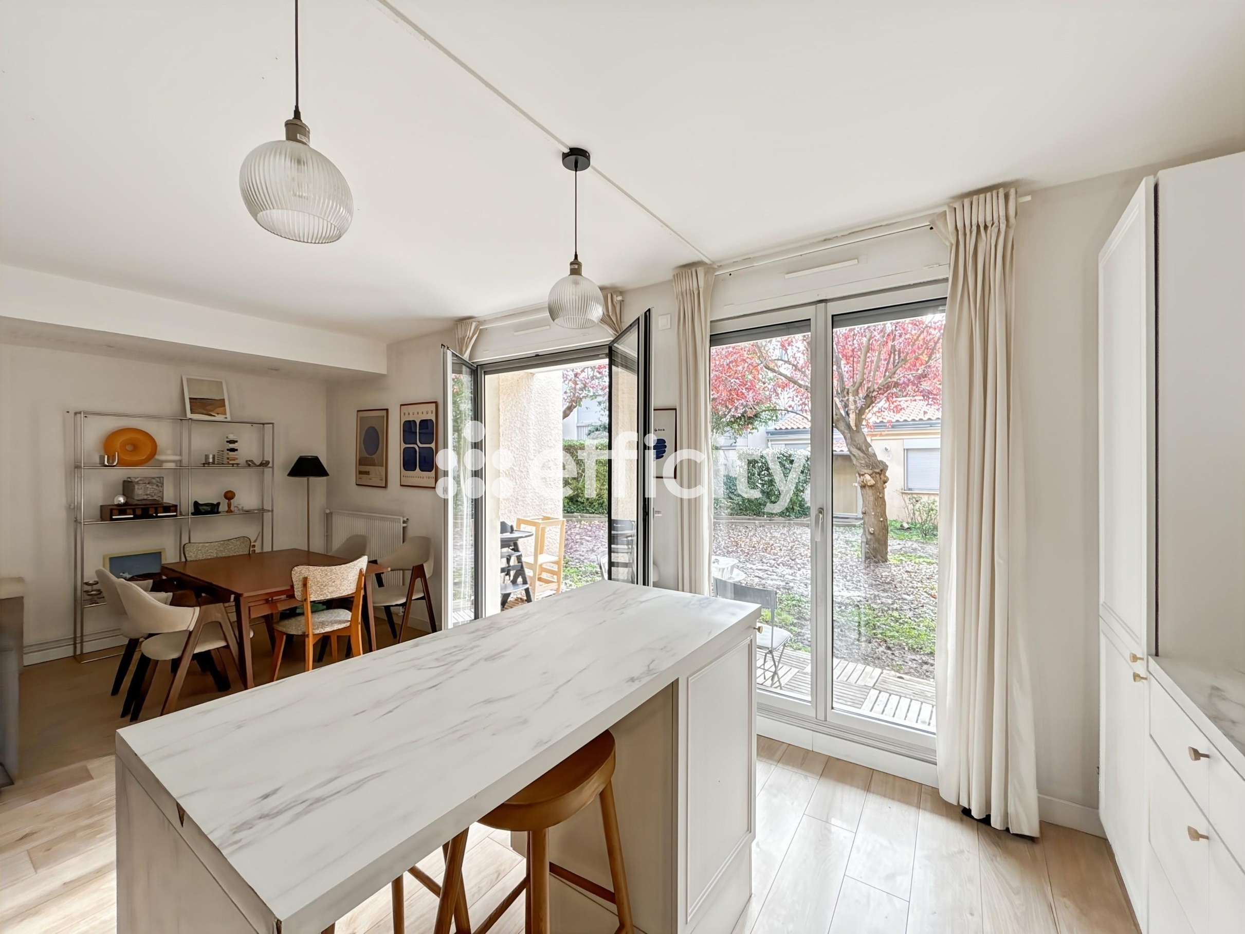 Achat immobilier Appartement 4 pièces  82m2 à Bordeaux (33000) - Photo n°13