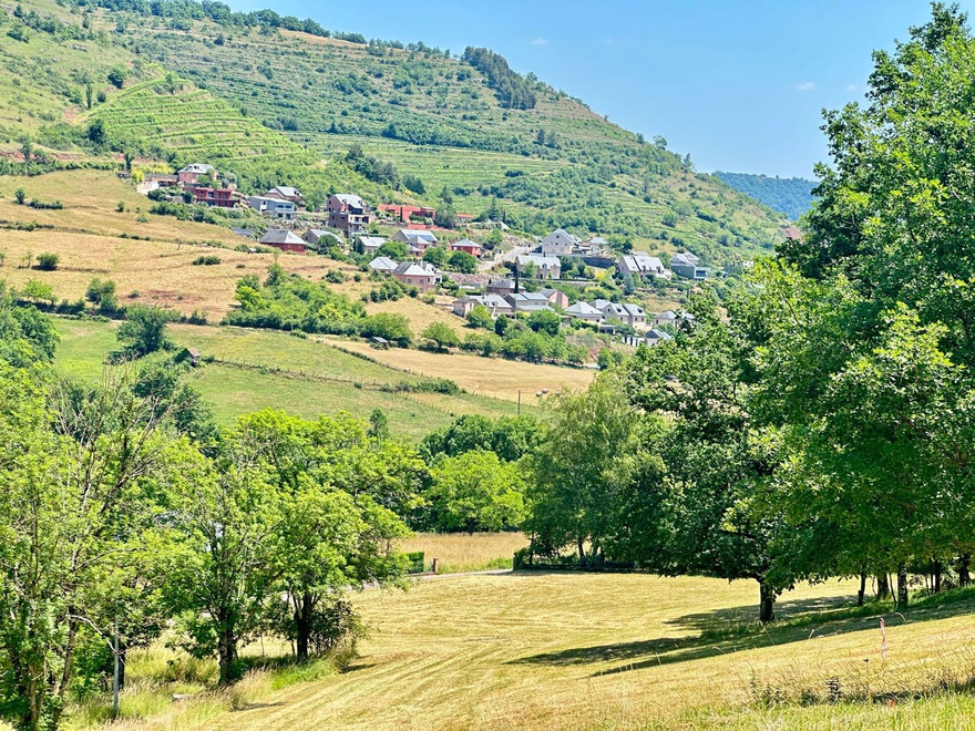 terrain  - 822m2 à Marcillac-Vallon (12330)