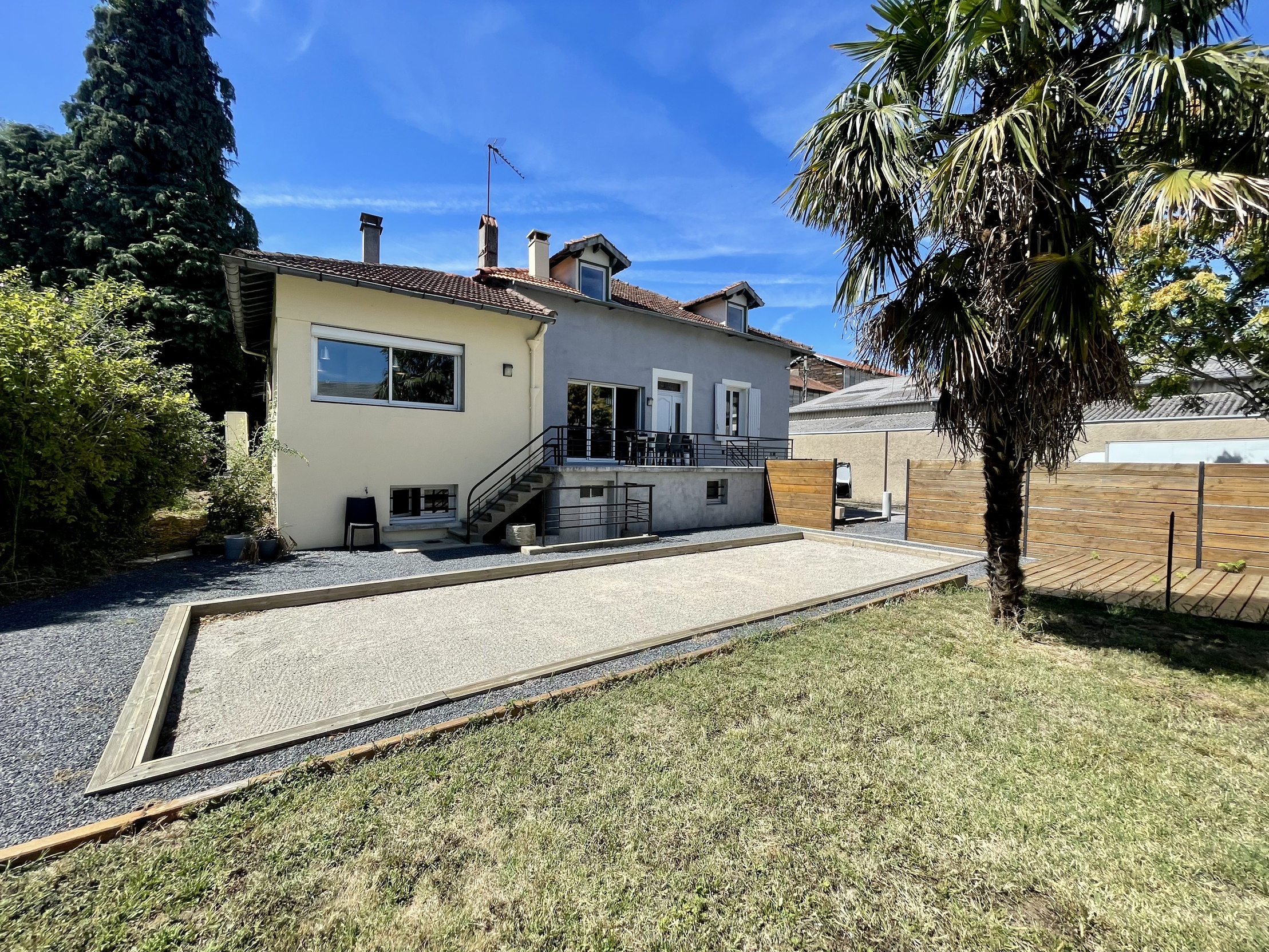 maison 8 pièces - 298,0m2 à Aussillon (81200)