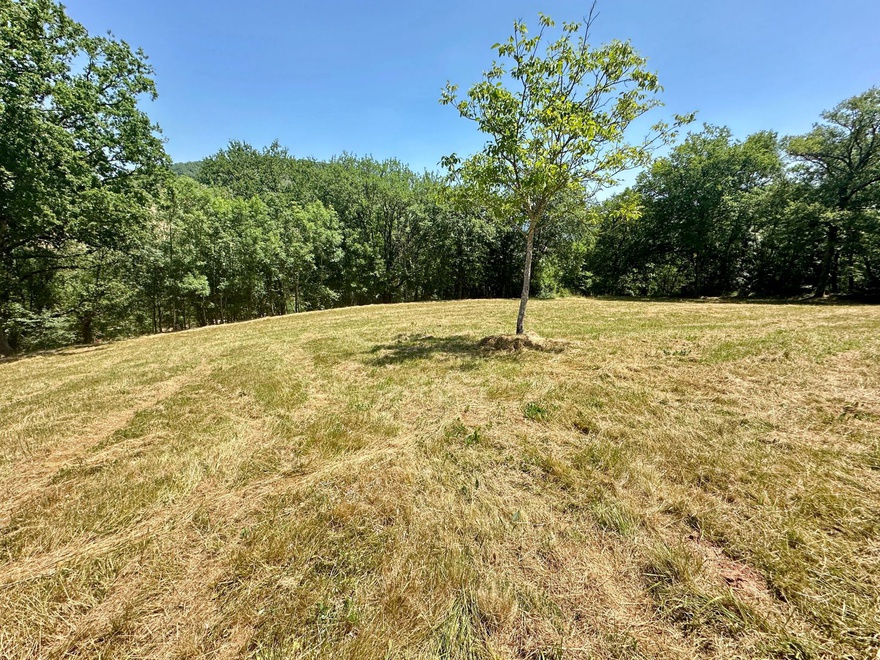 terrain  - 934m2 à Marcillac-Vallon (12330)