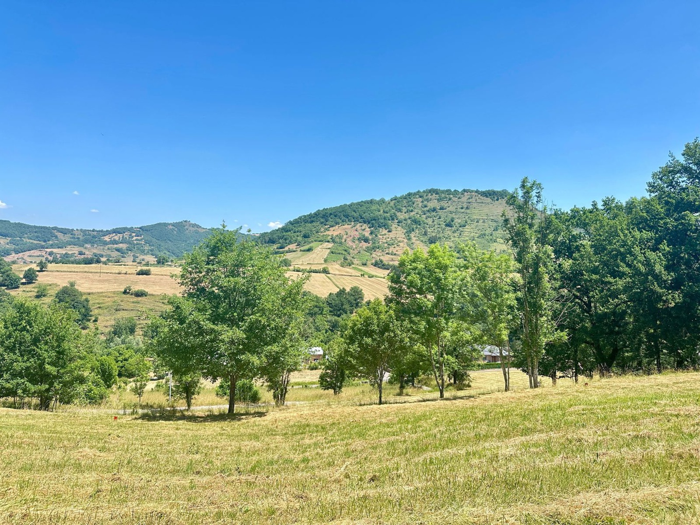 Achat immobilier Terrain   814m2 à Marcillac-Vallon (12330) - Photo n°1