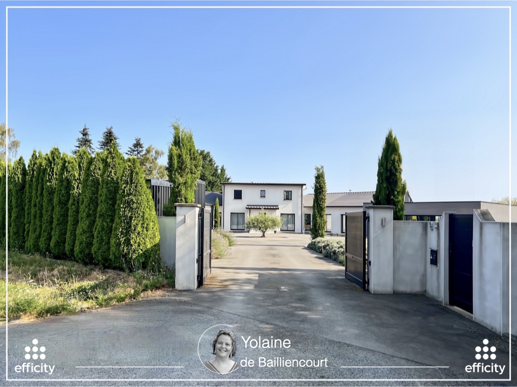 Maison 8 pièces 250 m² · à La Gravelle · 250 m² · 833 000 €