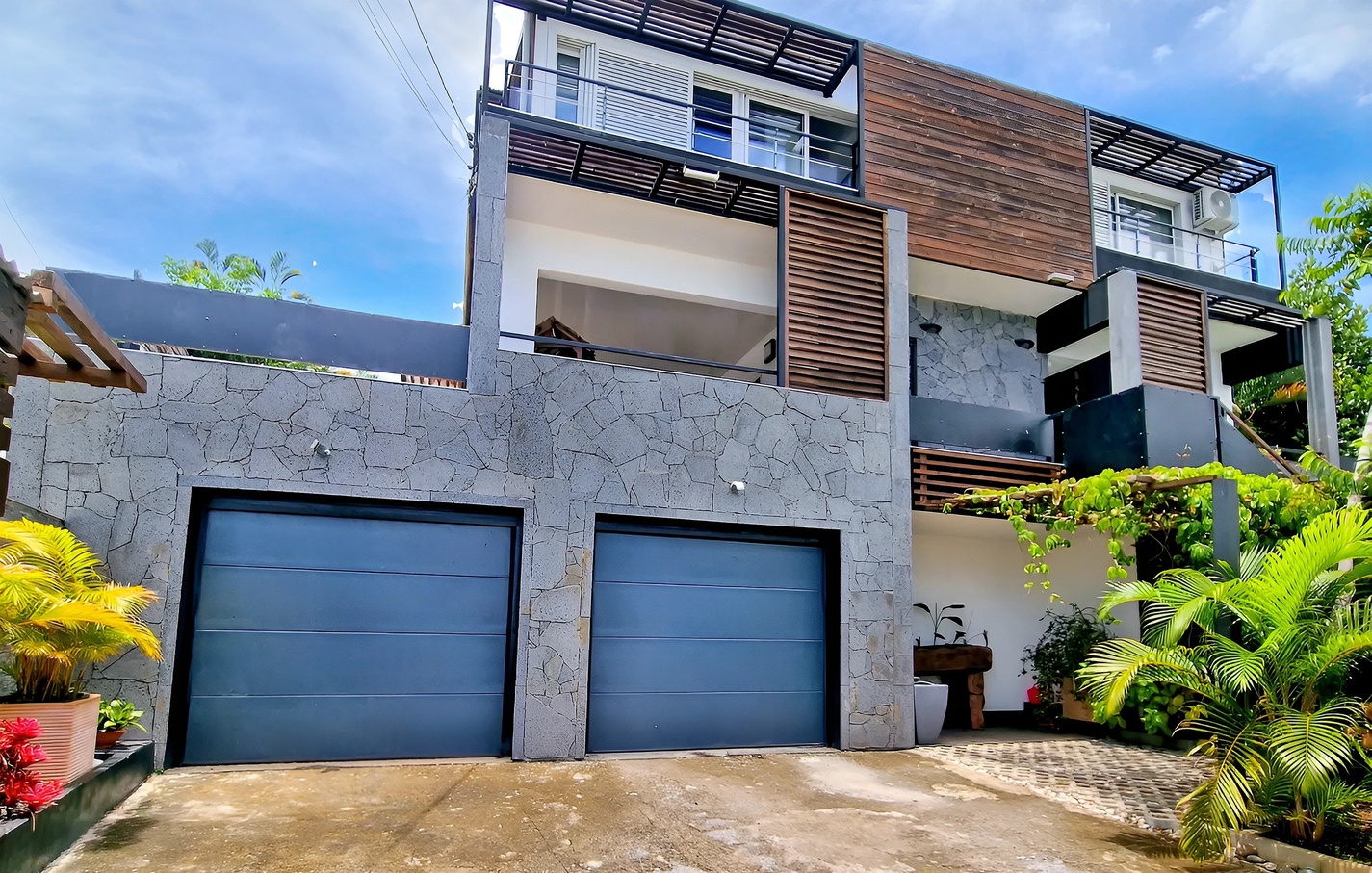 maison 6 pièces - 371m2 à Saint-Denis (97400)