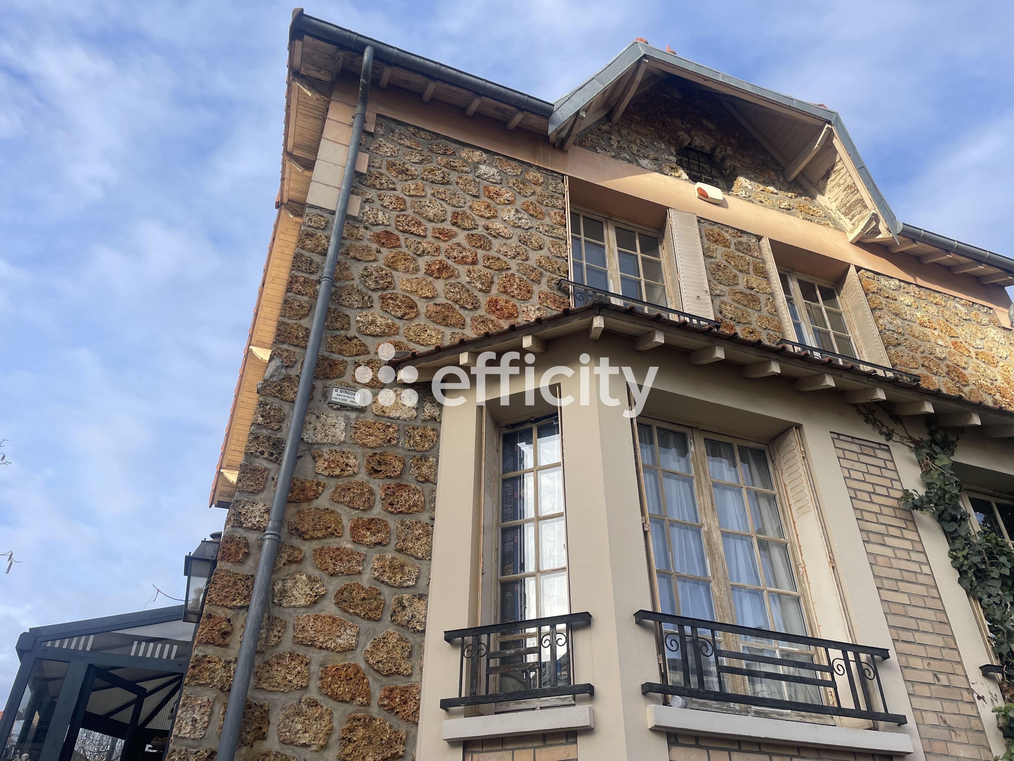 Achat immobilier Maison 8 pièces  170m2 à Versailles (78000) - Photo n°1