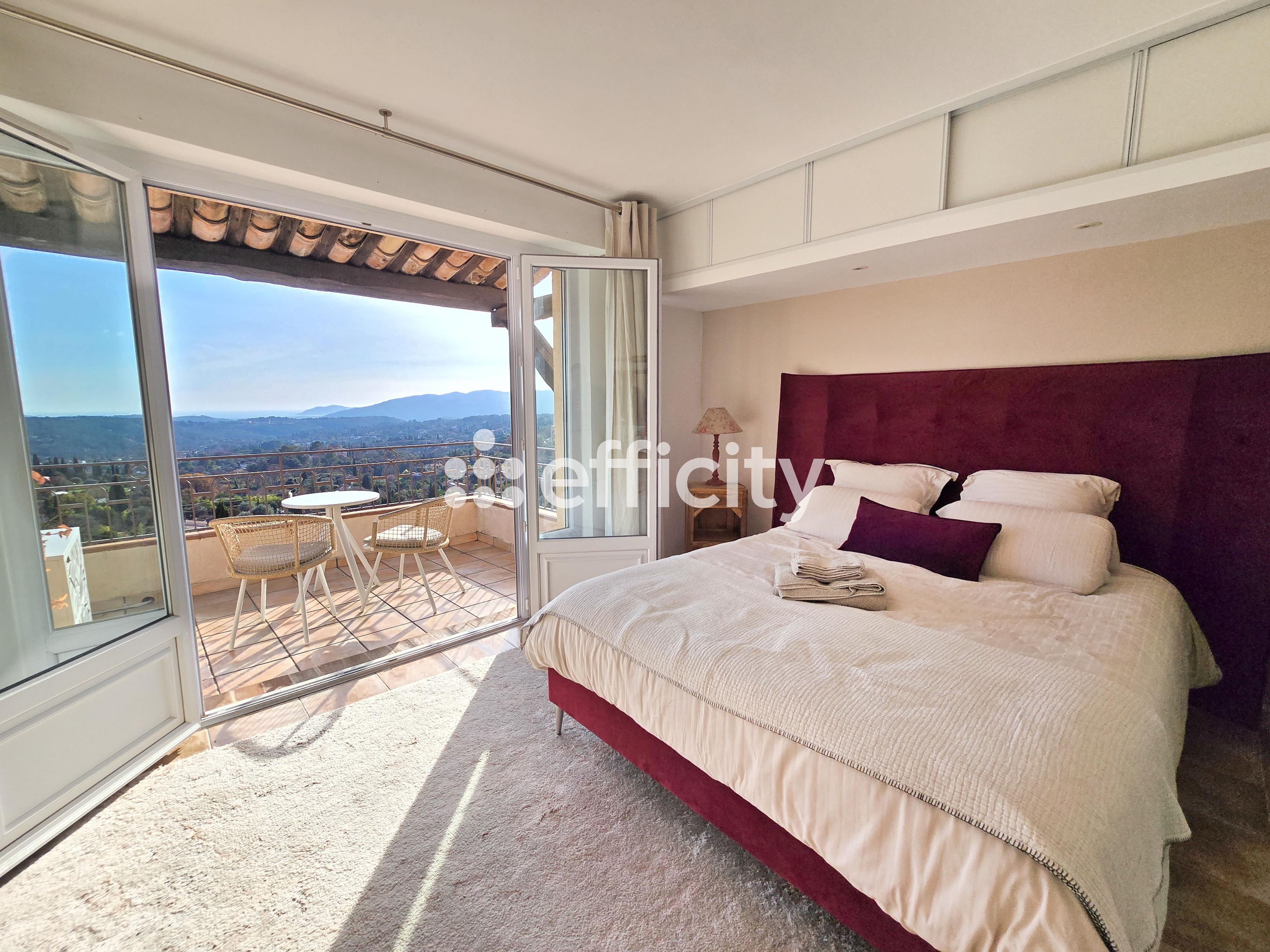Achat immobilier Maison 6 pièces  250m2 à Grasse (06130) - Photo n°12