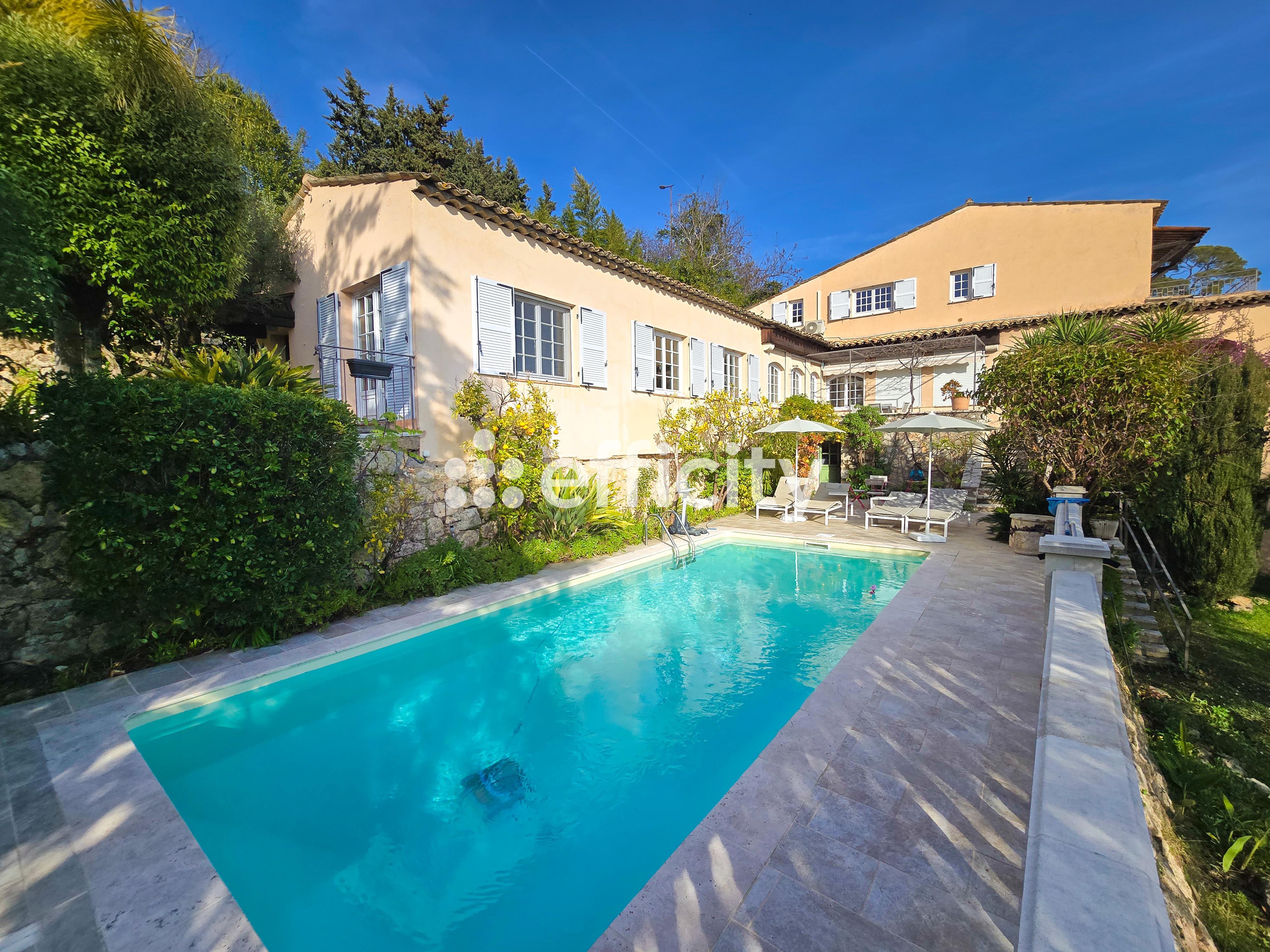 Achat immobilier Maison 6 pièces  250m2 à Grasse (06130) - Photo n°4