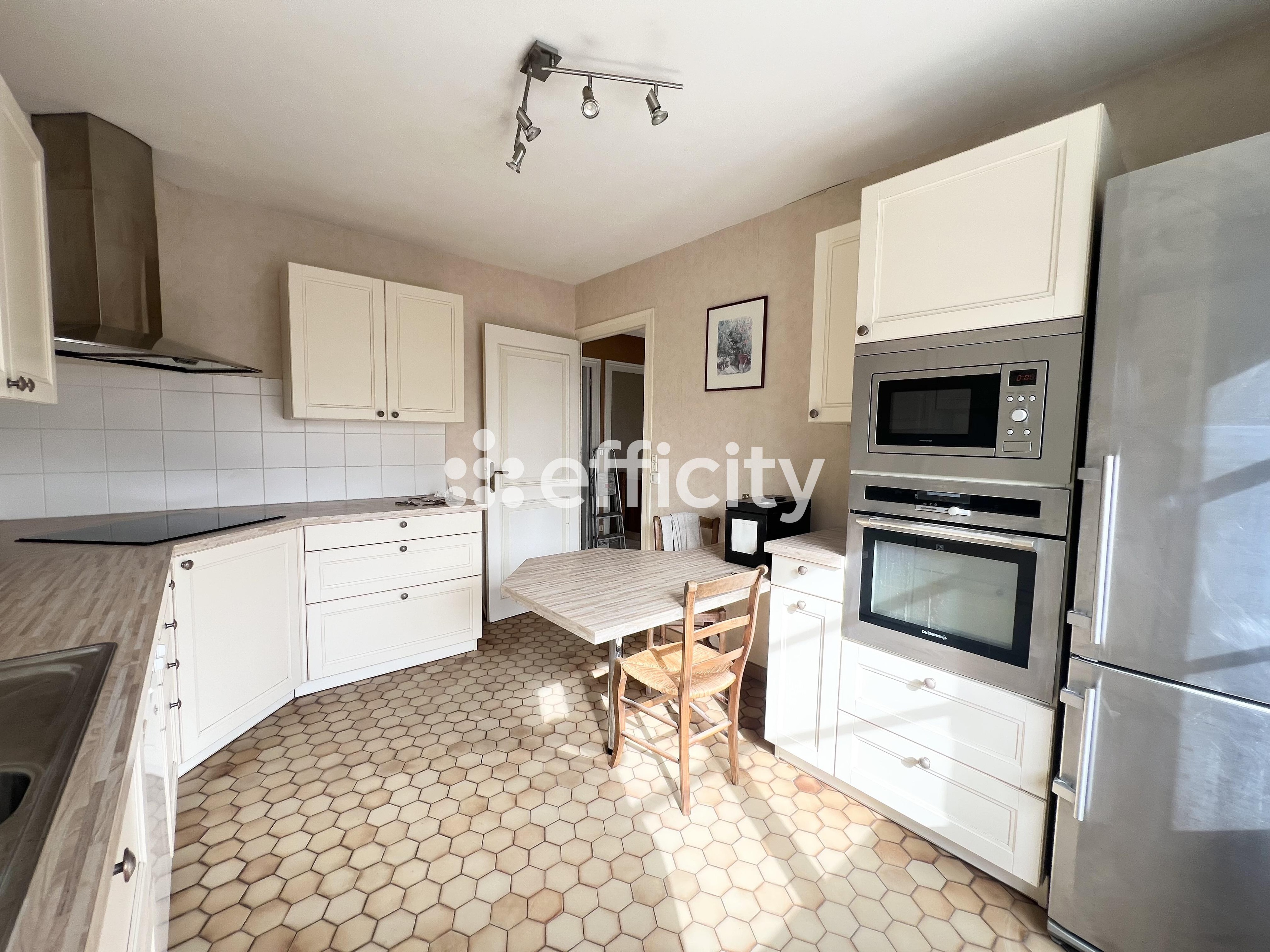 Achat immobilier Maison 6 pièces  140m2 à Joué-lès-Tours (37300) - Photo n°4