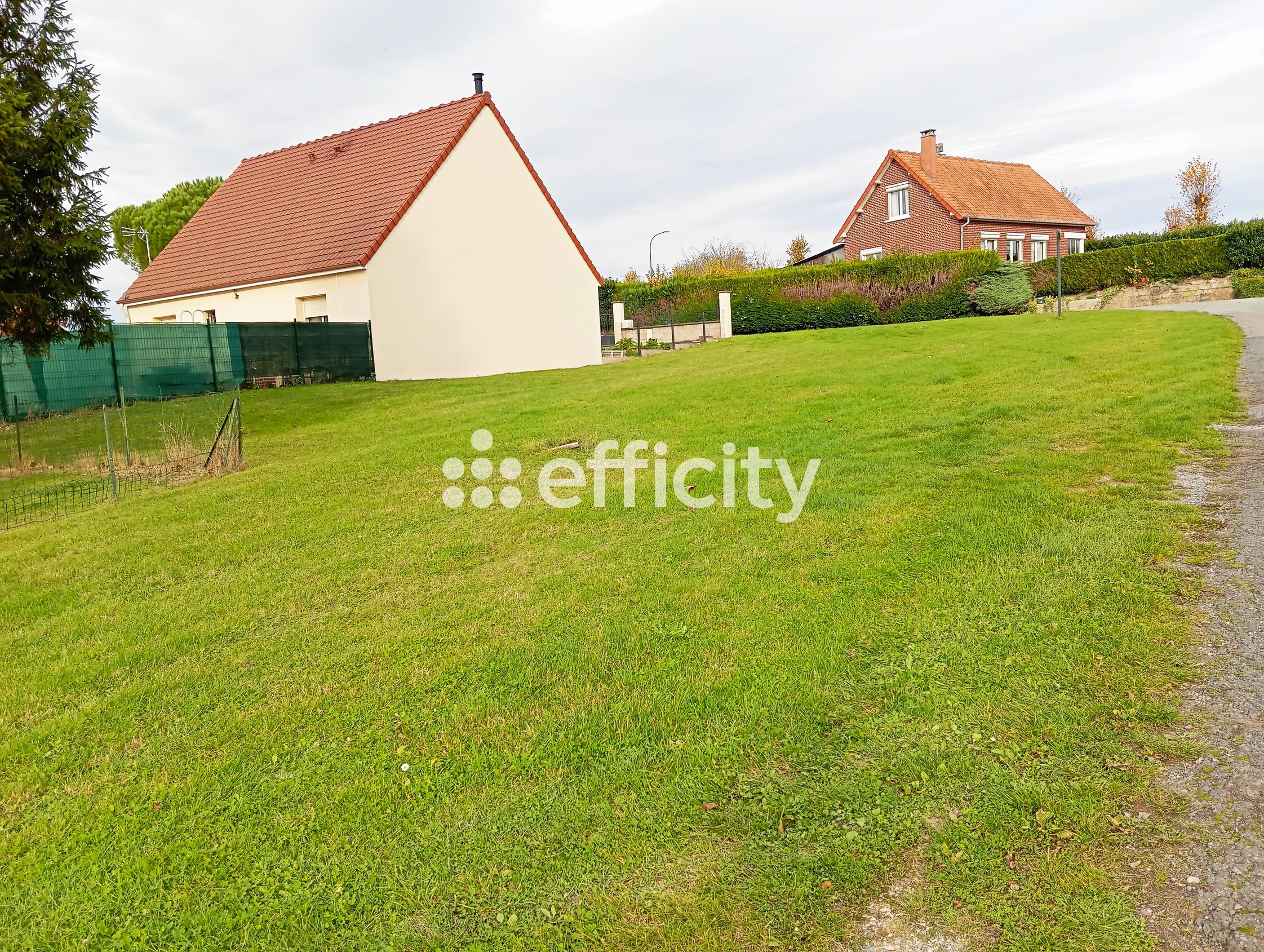 terrain  - 403,0m2 à Beauval (80630)