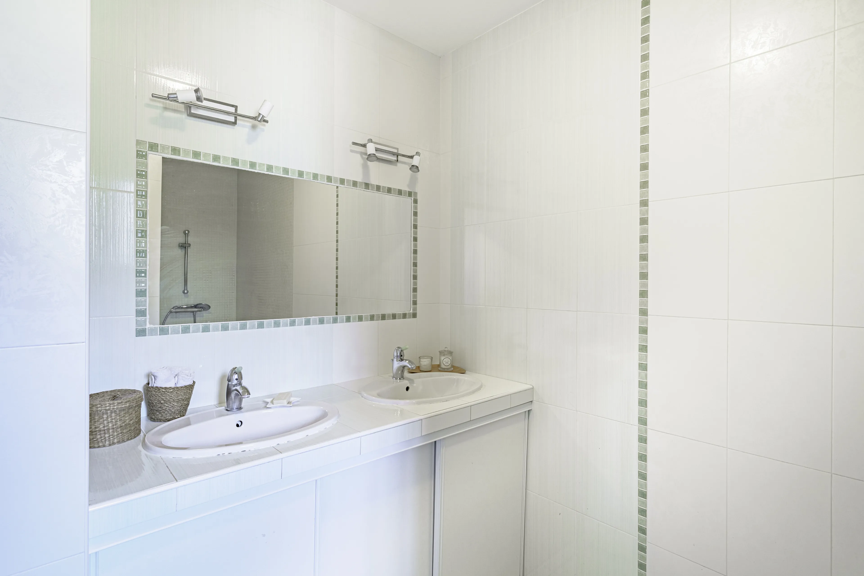 Achat immobilier Maison 6 pièces  190m2 à Istres (13800) - Photo n°6