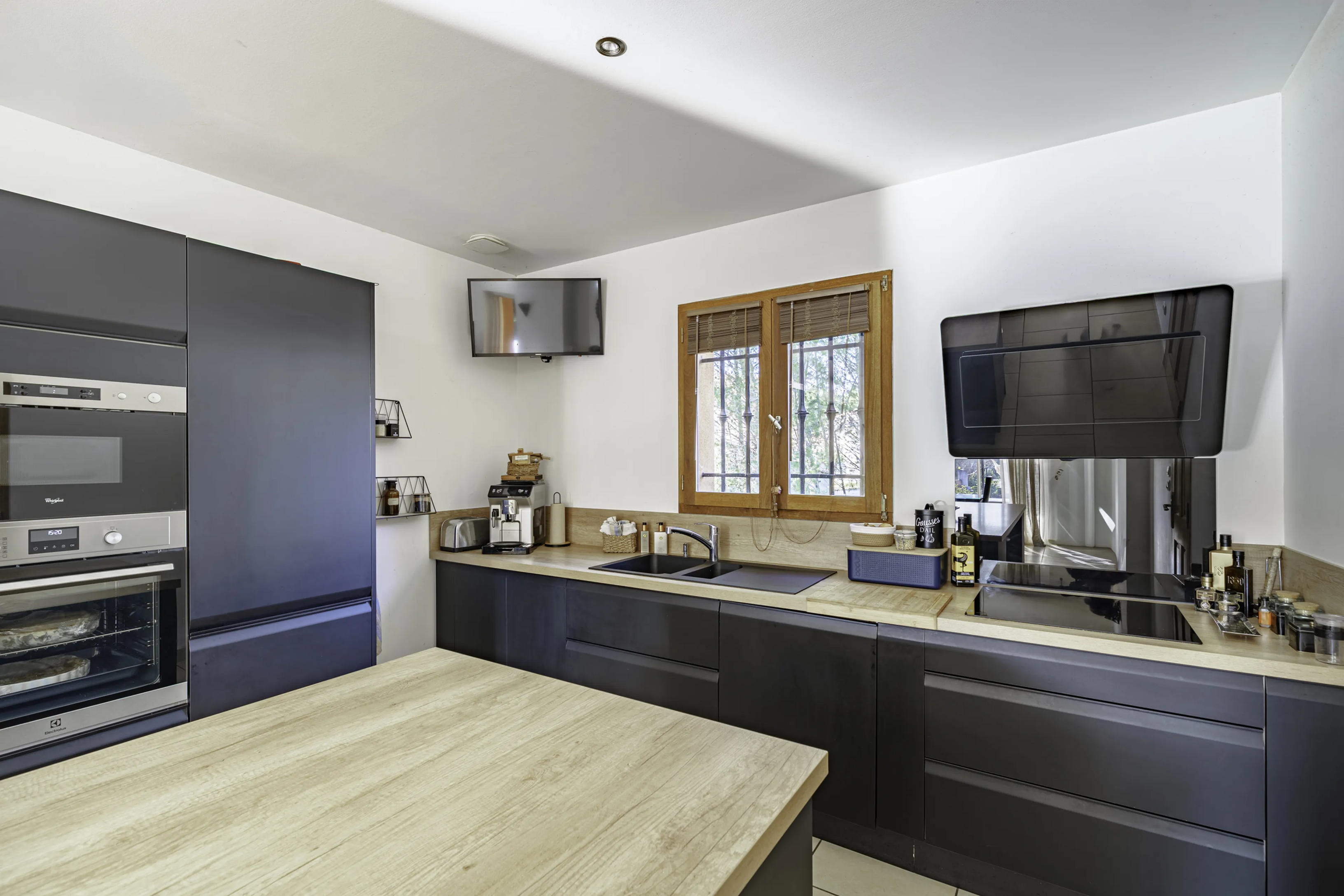 Achat immobilier Maison 6 pièces  190m2 à Istres (13800) - Photo n°16