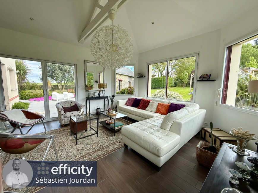 Achat immobilier Maison 7 pièces  165m2 à La Bouëxière (35340) - Photo n°1