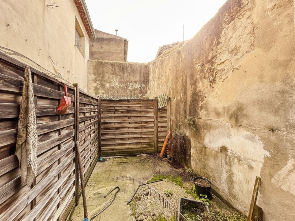 Achat immobilier Immeuble 13 pièces  236m2 à Bourg-Saint-Andéol (07700) - Photo n°21