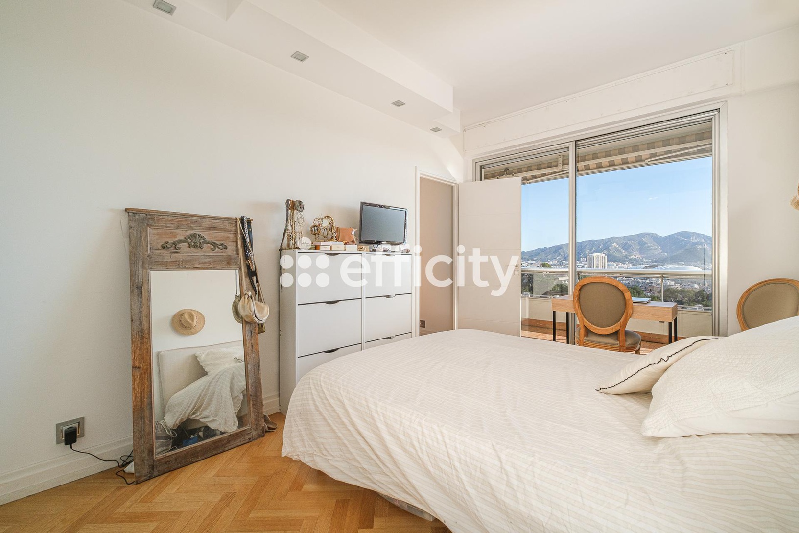 Achat immobilier Appartement 4 pièces  91m2 à Marseille (13008) - Photo n°11