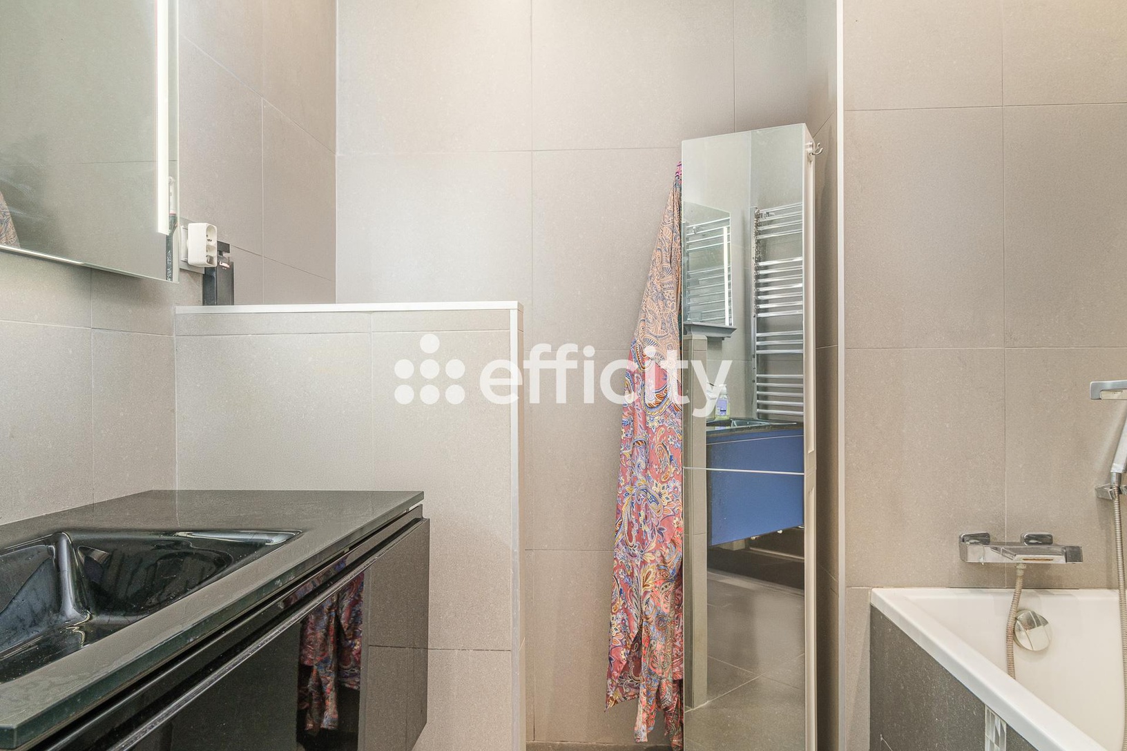 Achat immobilier Appartement 4 pièces  91m2 à Marseille (13008) - Photo n°15