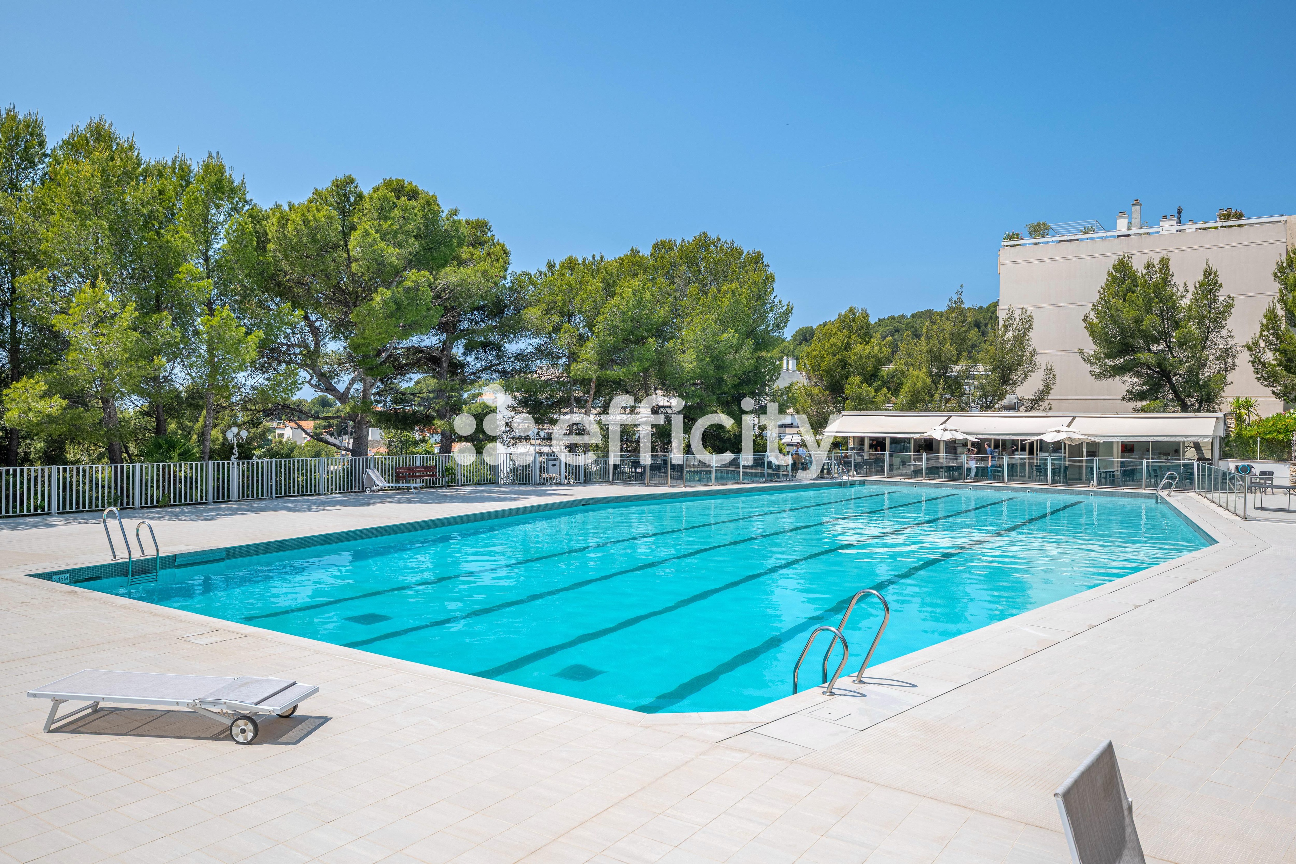 Achat immobilier Appartement 4 pièces  91m2 à Marseille (13008) - Photo n°20