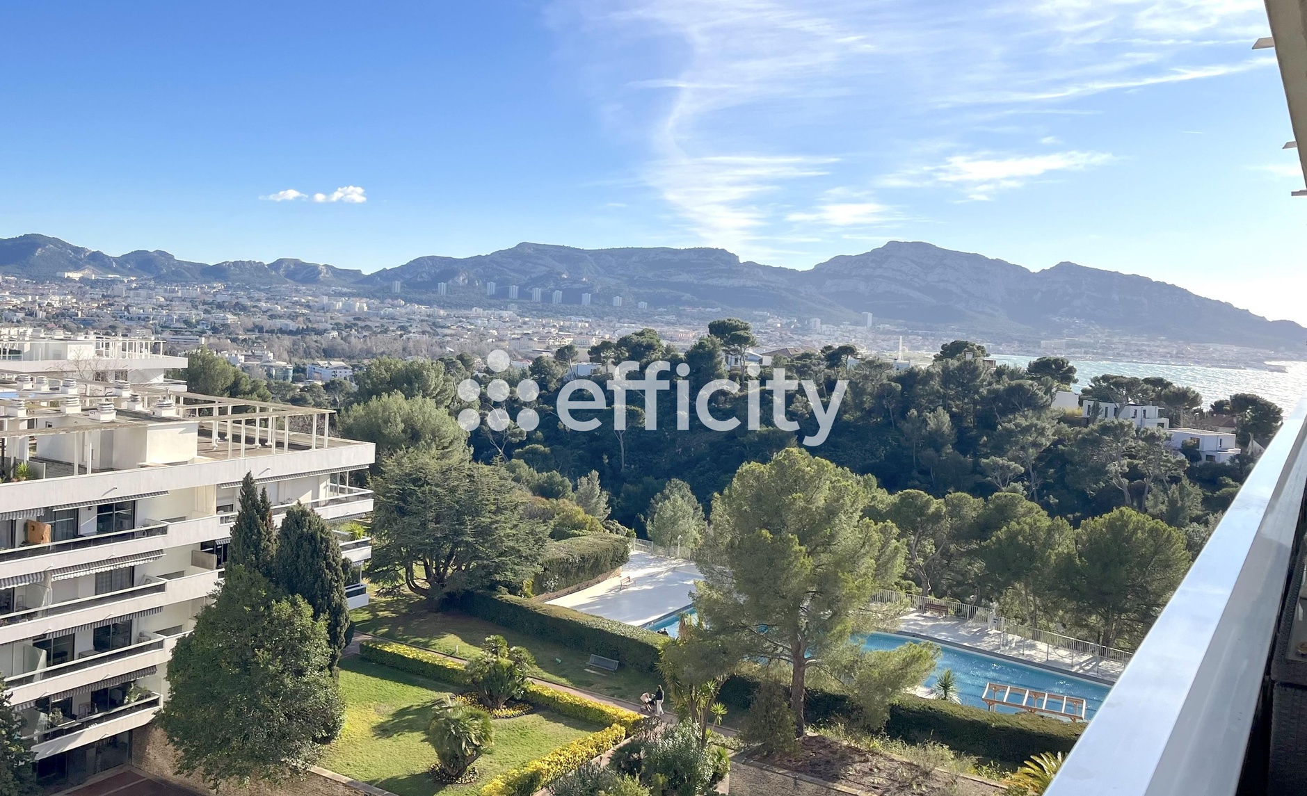 appartement 4 pièces - 91m2 à Marseille (13008)