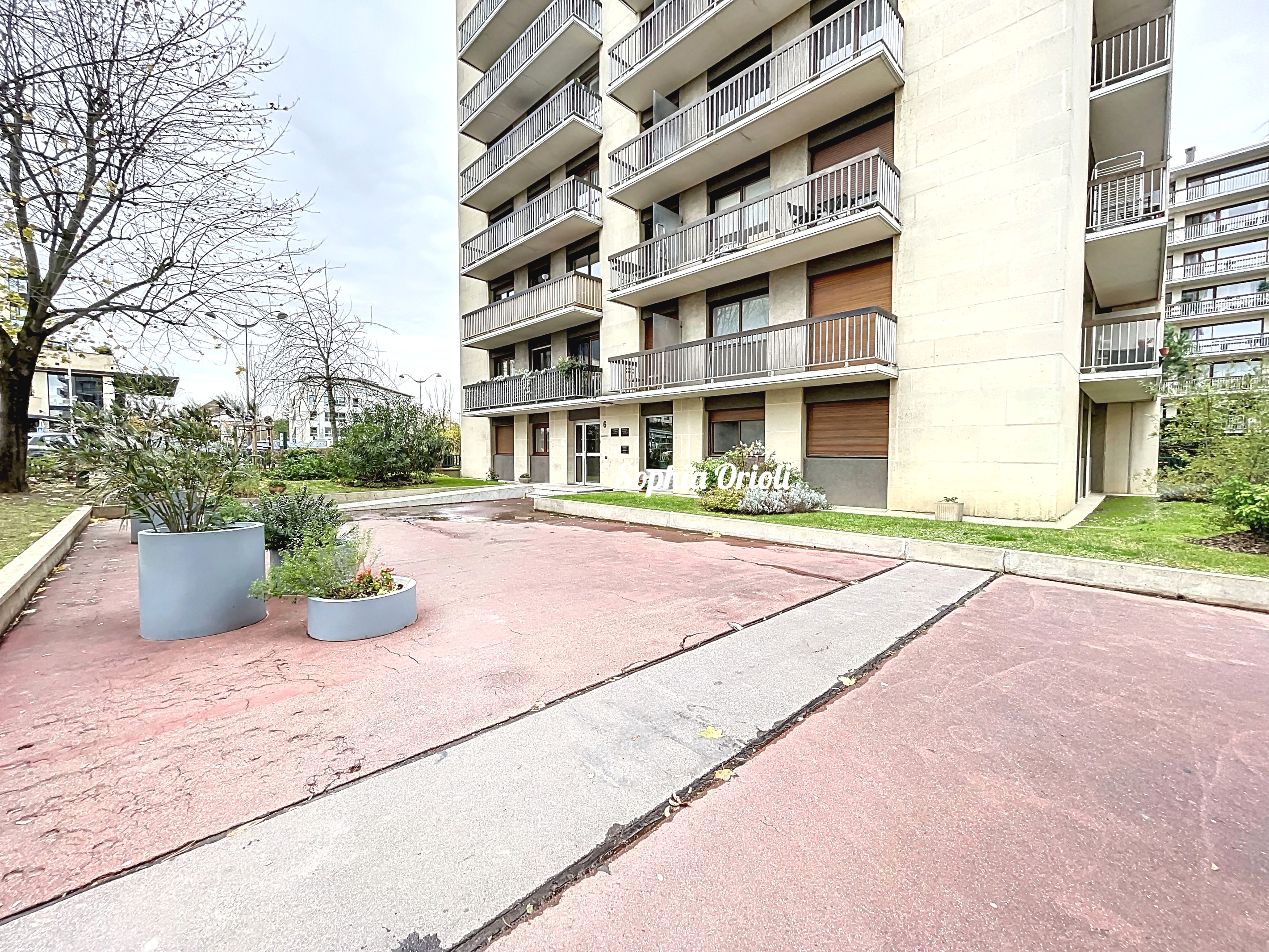 Achat immobilier Appartement 2 pièces  35m2 à Rueil-Malmaison (92500) - Photo n°1