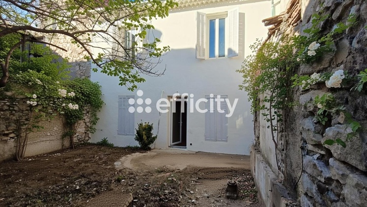 immeuble 7 pièces - 160,0m2 à Aubagne (13400)