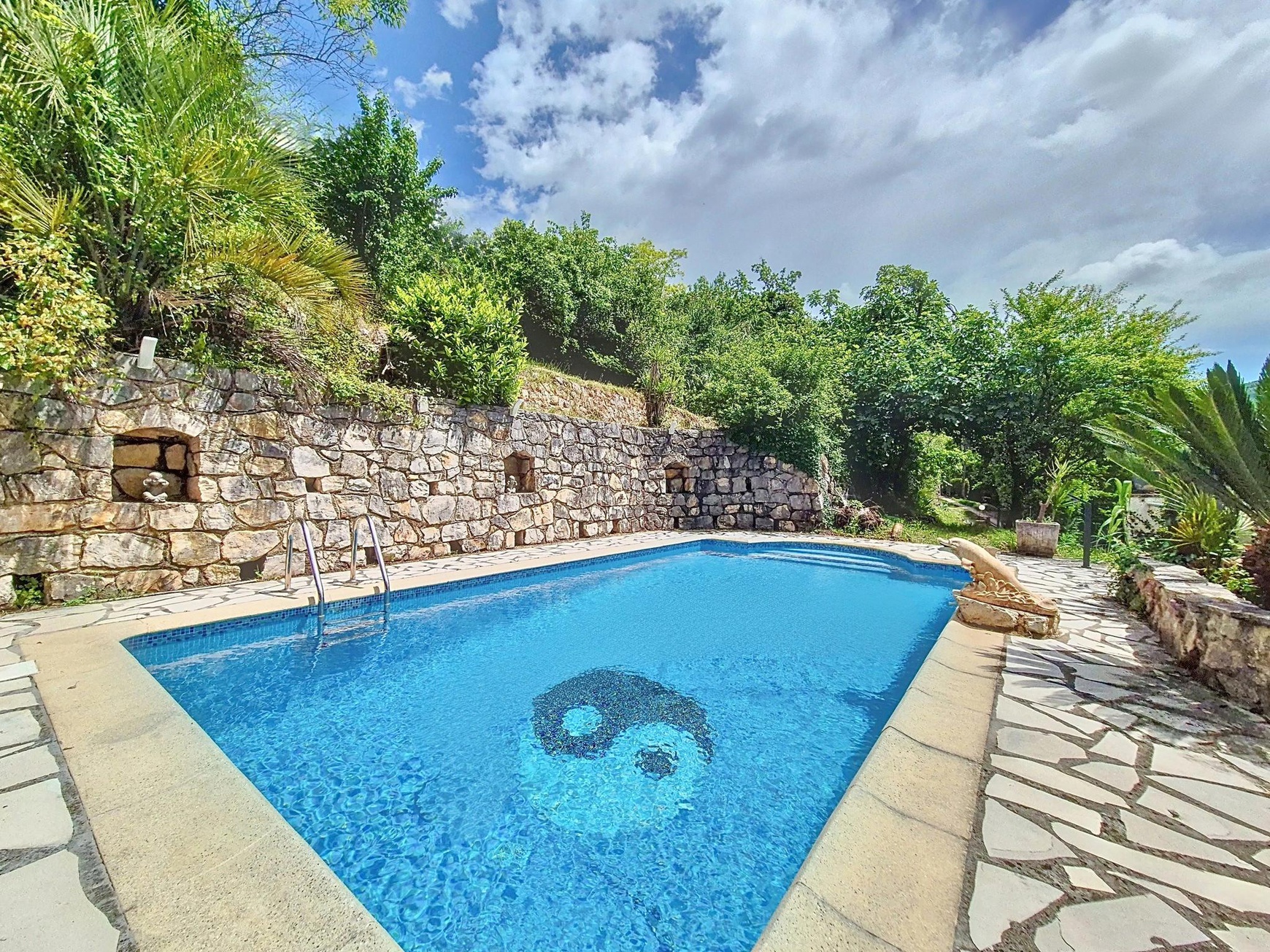 Achat immobilier Maison 7 pièces  189m2 à Tourrettes-sur-Loup (06140) - Photo n°11
