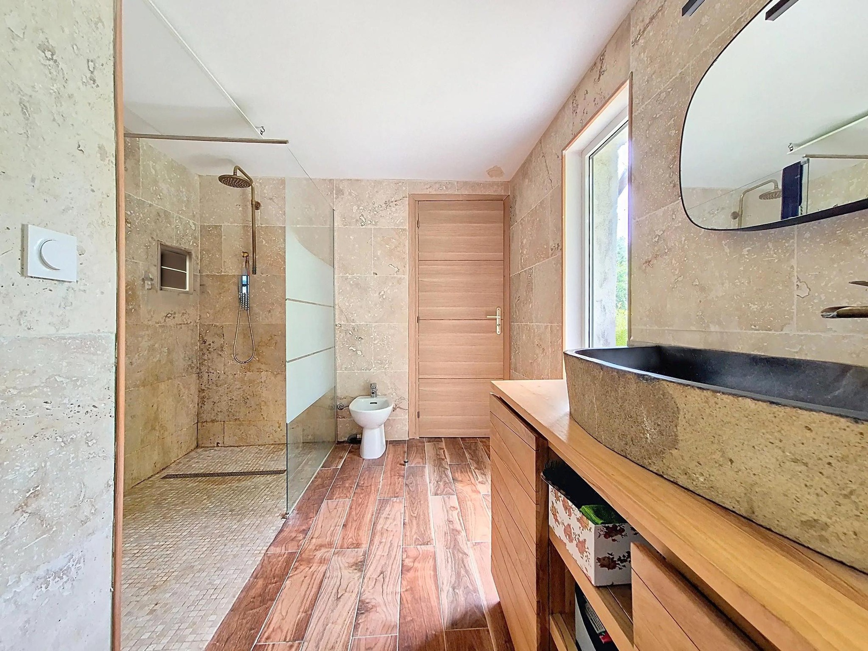 Achat immobilier Maison 7 pièces  189m2 à Tourrettes-sur-Loup (06140) - Photo n°6