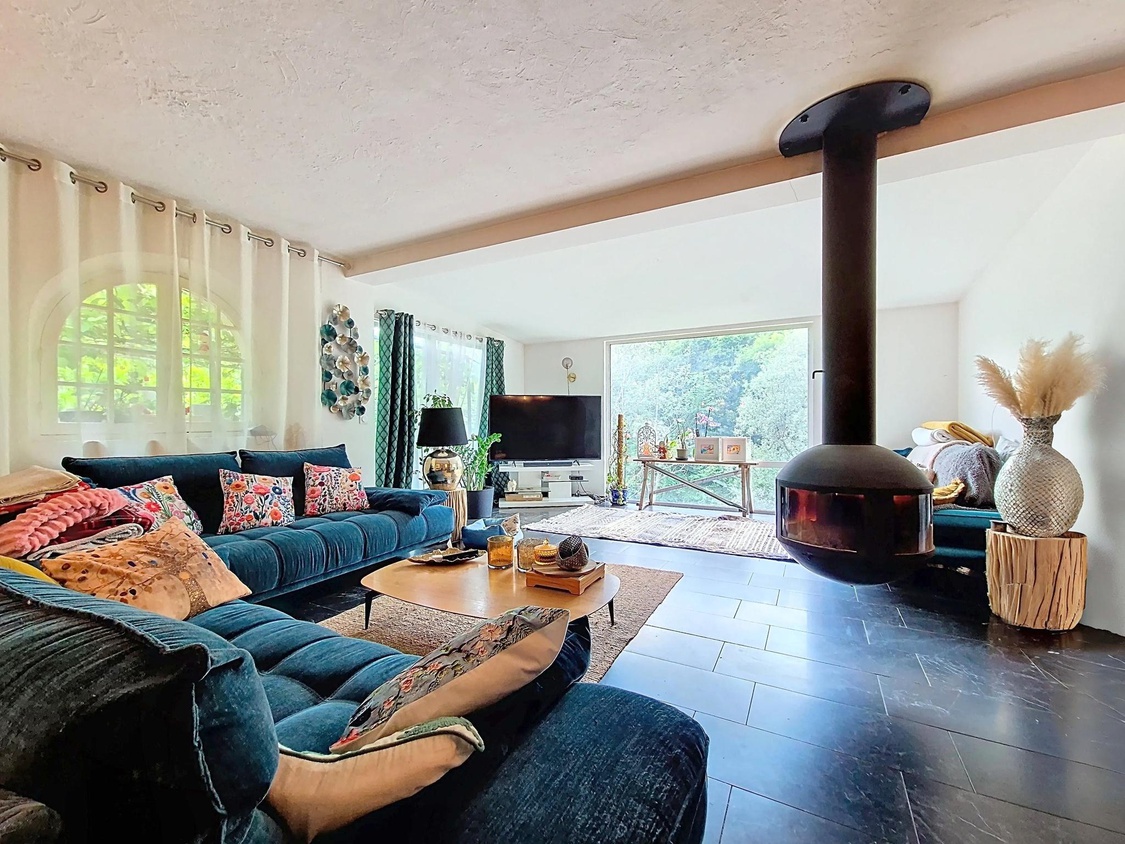 maison 7 pièces - 189m2 à Tourrettes-sur-Loup (06140)