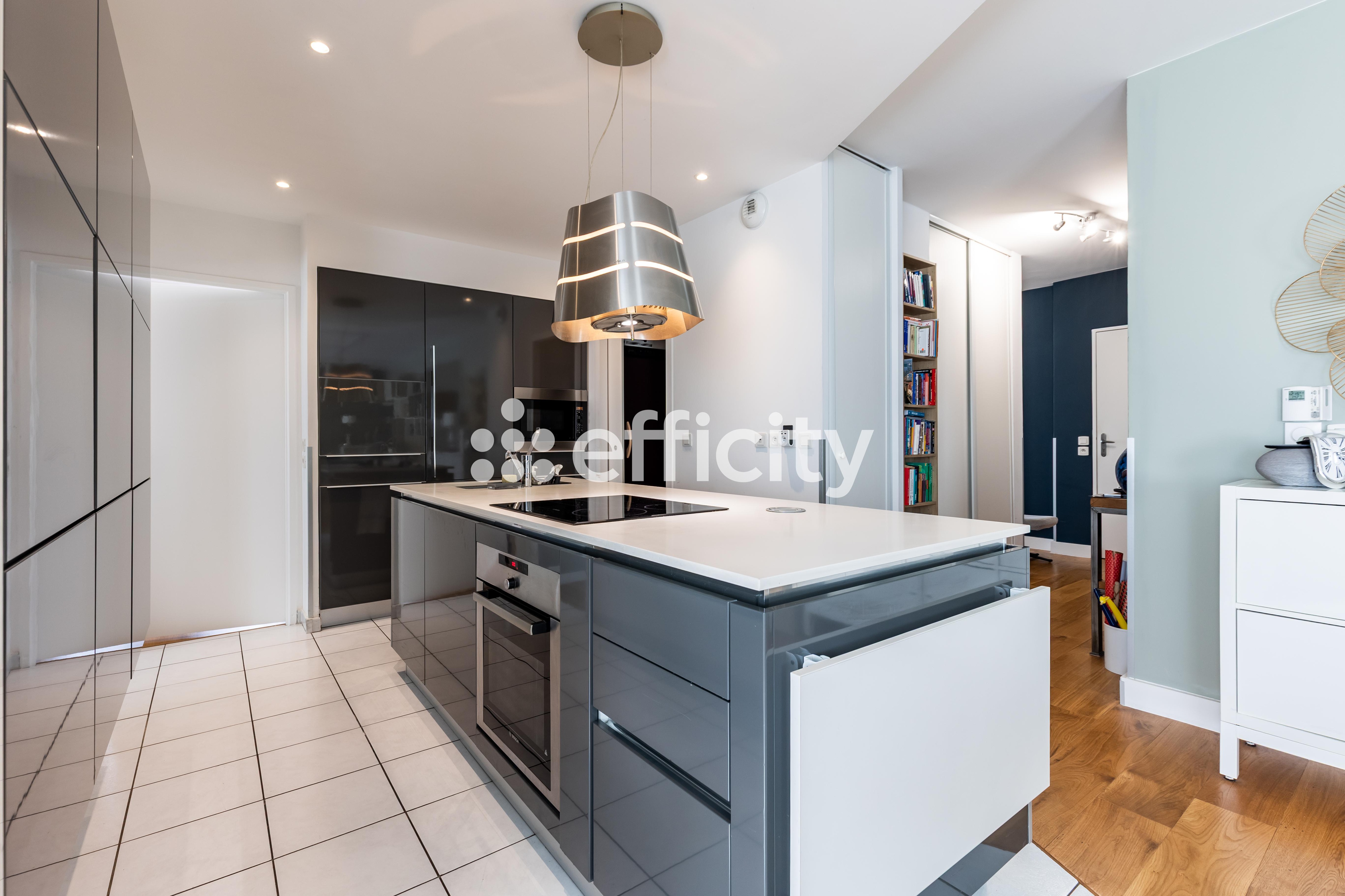 Achat immobilier Appartement 5 pièces  125m2 à Bordeaux (33000) - Photo n°9