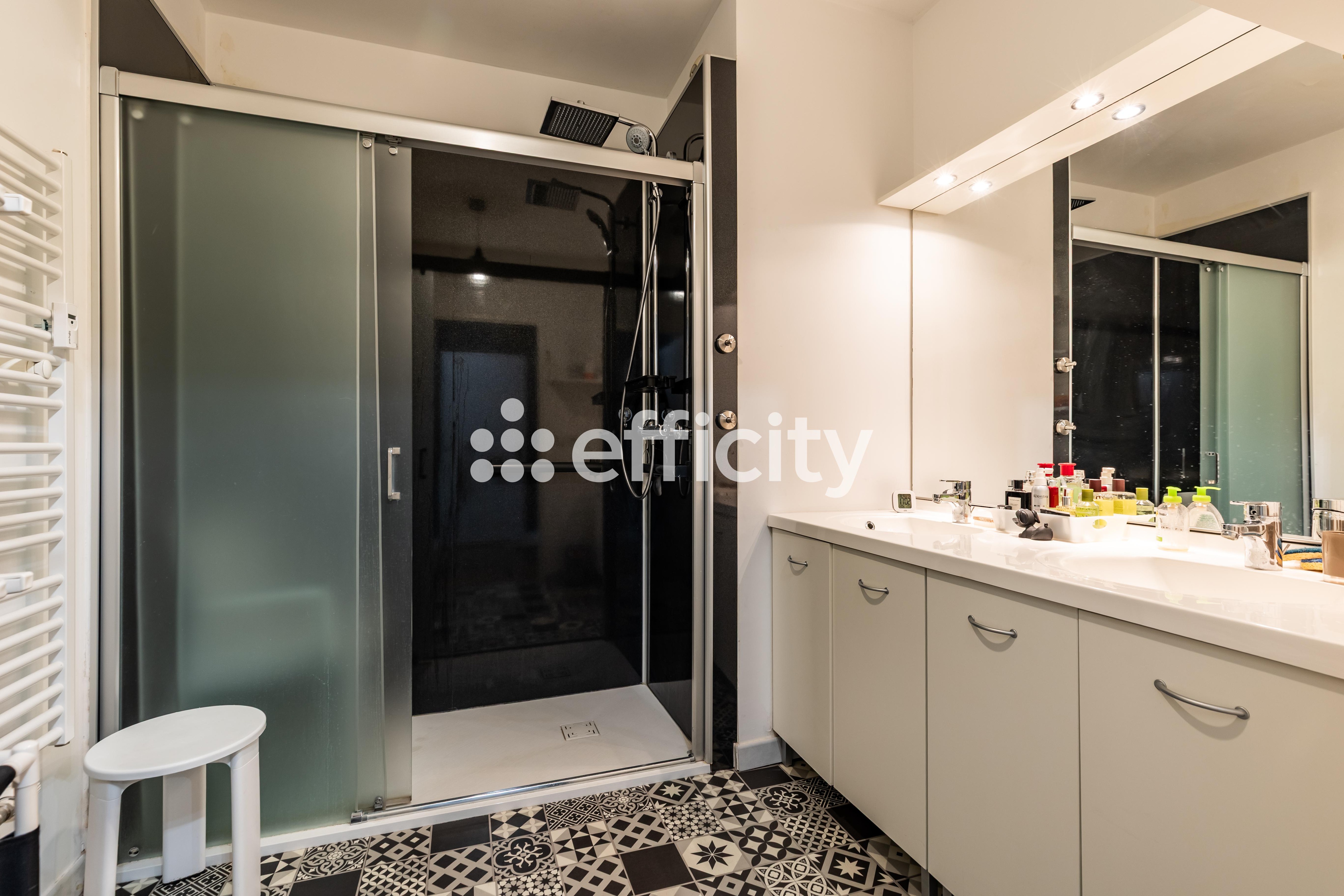 Achat immobilier Appartement 5 pièces  125m2 à Bordeaux (33000) - Photo n°16