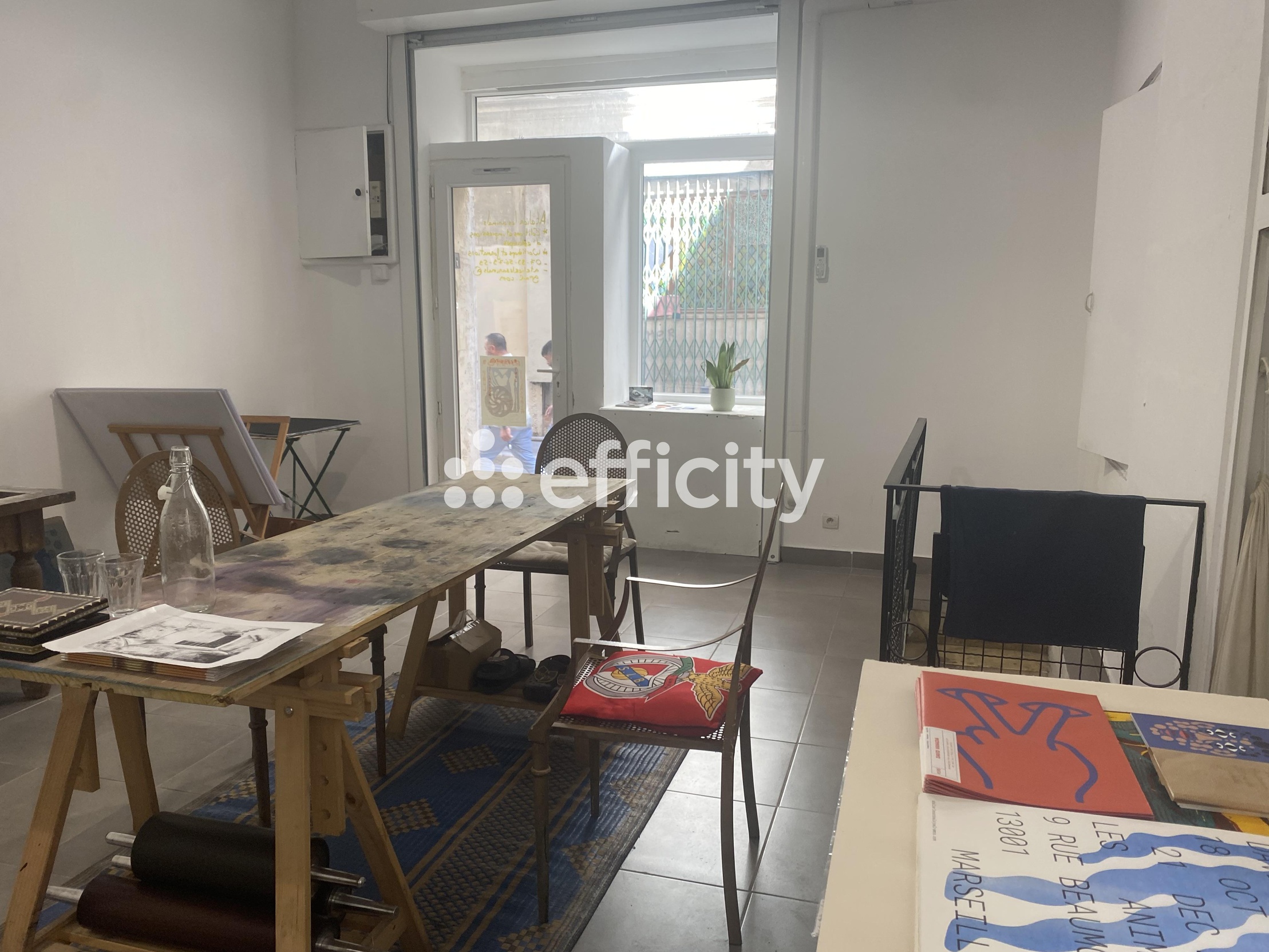 local commercial 2 pièces - 59m2 à Marseille (13001)