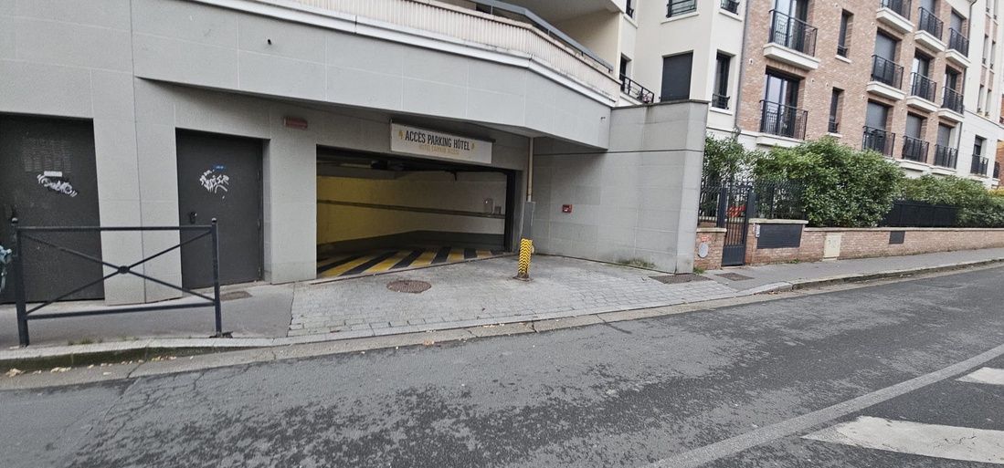 parking  - 12m2 à Bois-Colombes (92270)