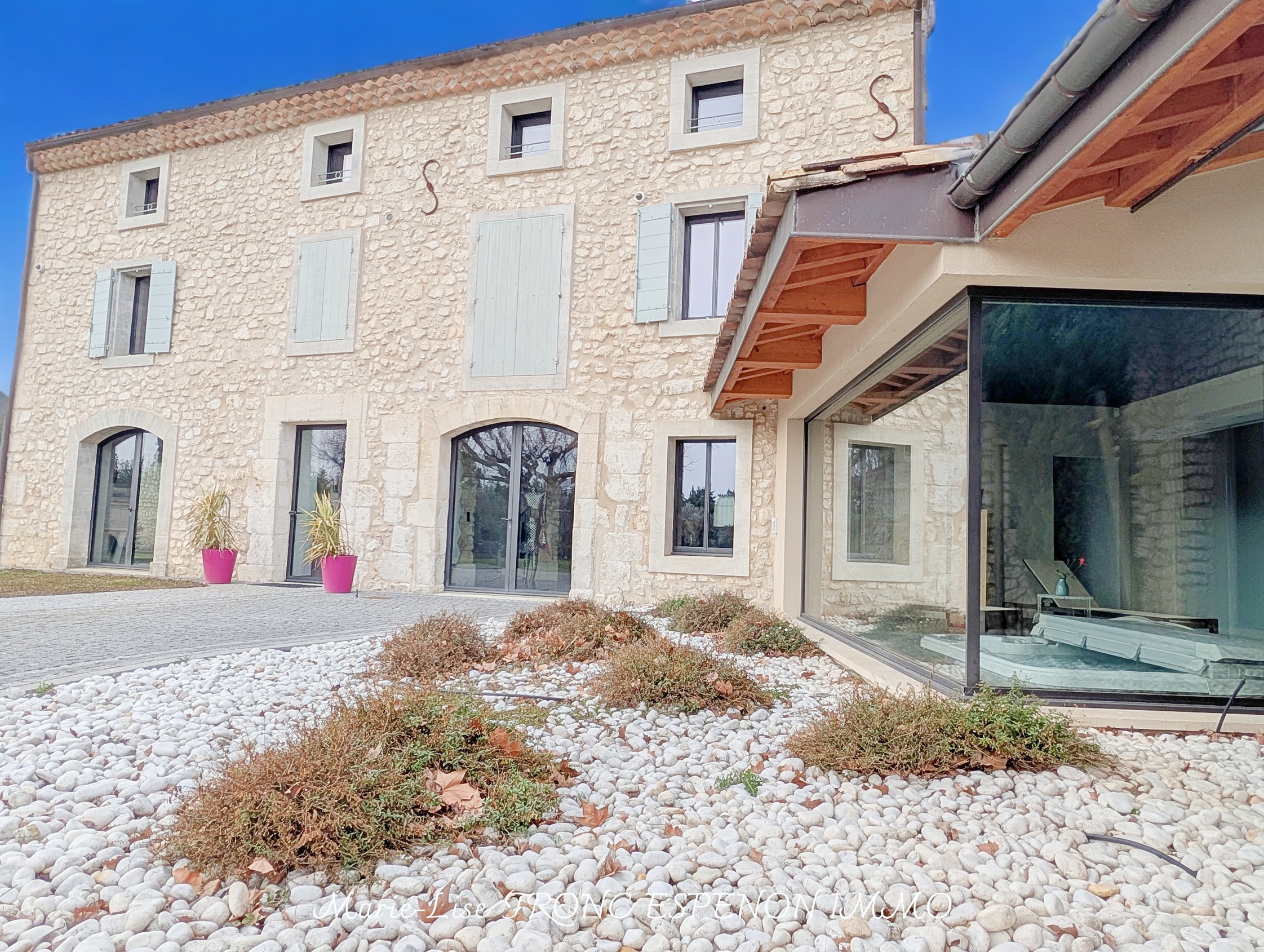 maison 15 pièces - 471m2 à Velleron (84740)