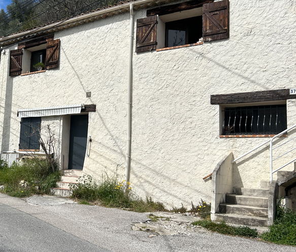 Achat immobilier Maison 4 pièces  89m2 à Tourrette-Levens (06690) - Photo n°1