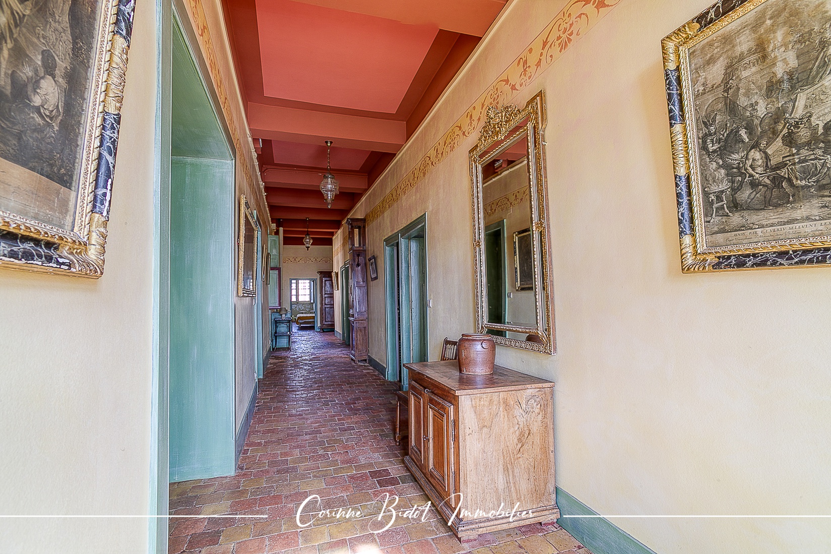 Achat immobilier Maison 18 pièces  465m2 à Savigneux (01480) - Photo n°12