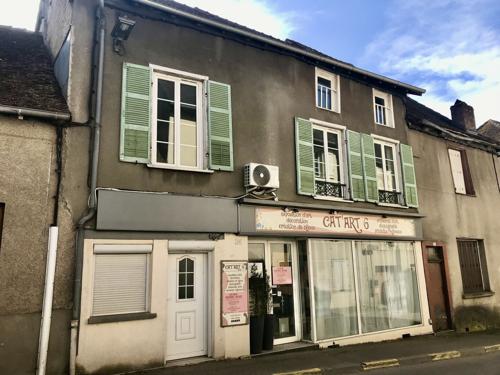 Achat immobilier Maison 5 pièces  122m2 à Lubersac (19210) - Photo n°1