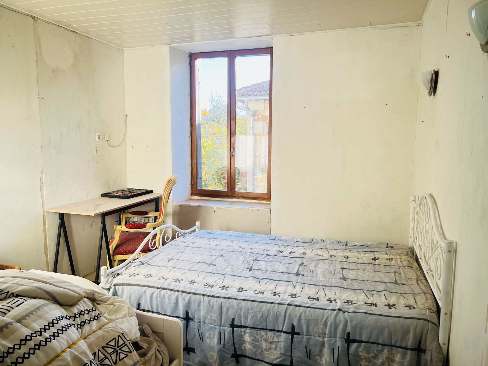 Achat immobilier Maison 4 pièces  95m2 à SAULGOND (16420) - Photo n°6