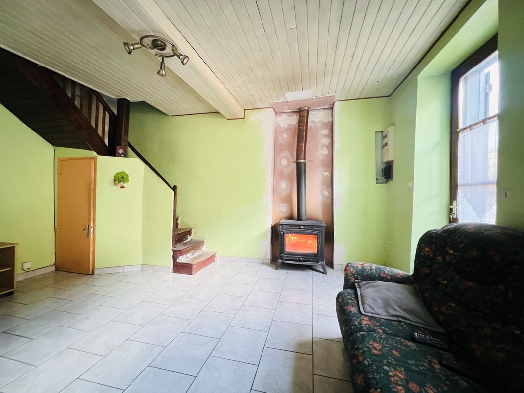 maison 4 pièces - 95m2 à SAULGOND (16420)