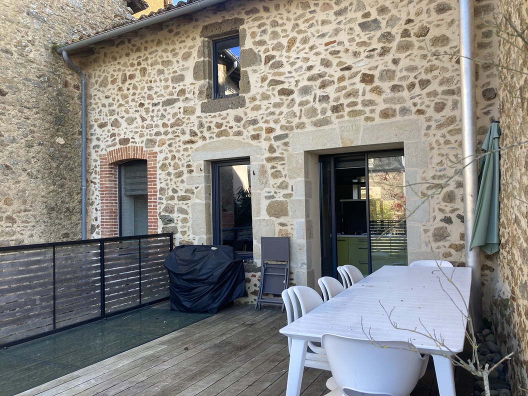 maison 6 pièces - 250,0m2 à ROCHECHOUART (87600)