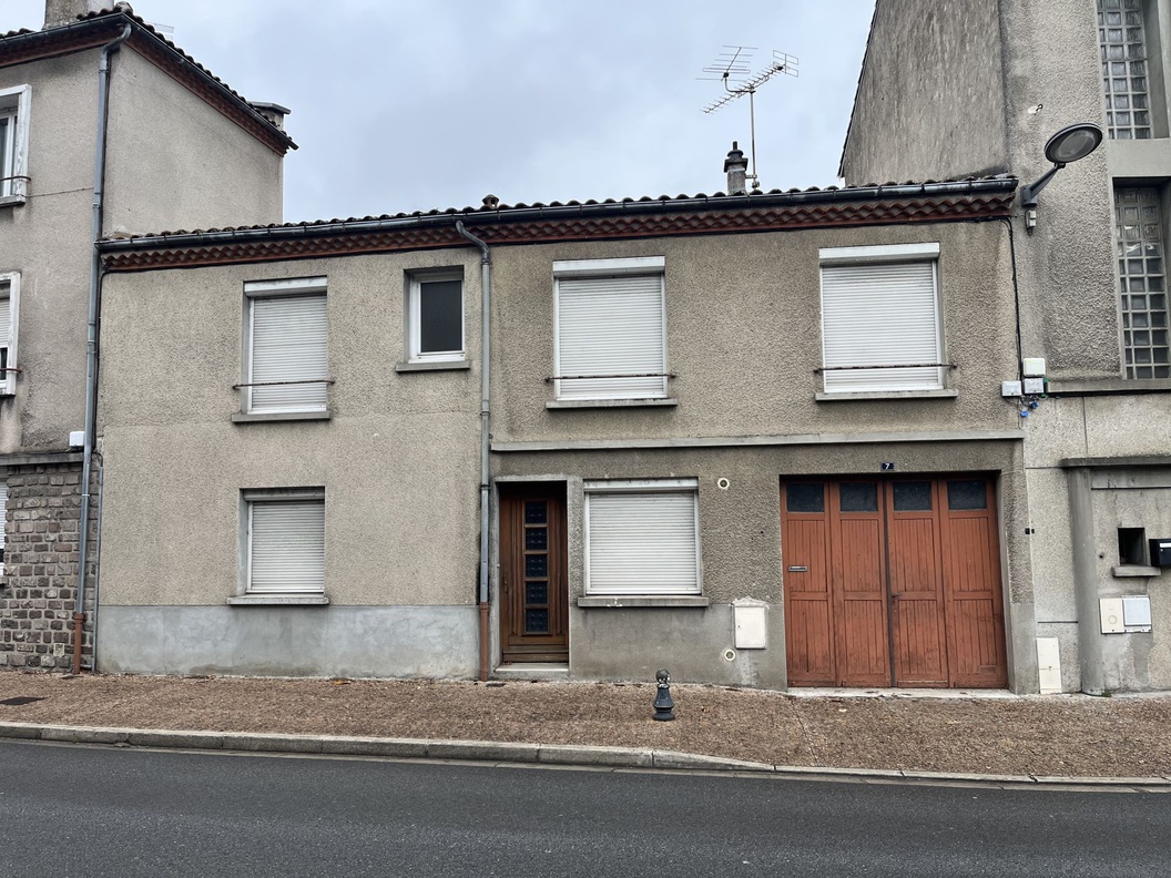 maison 4 pièces - 84m2 à CHABANAIS (16150)