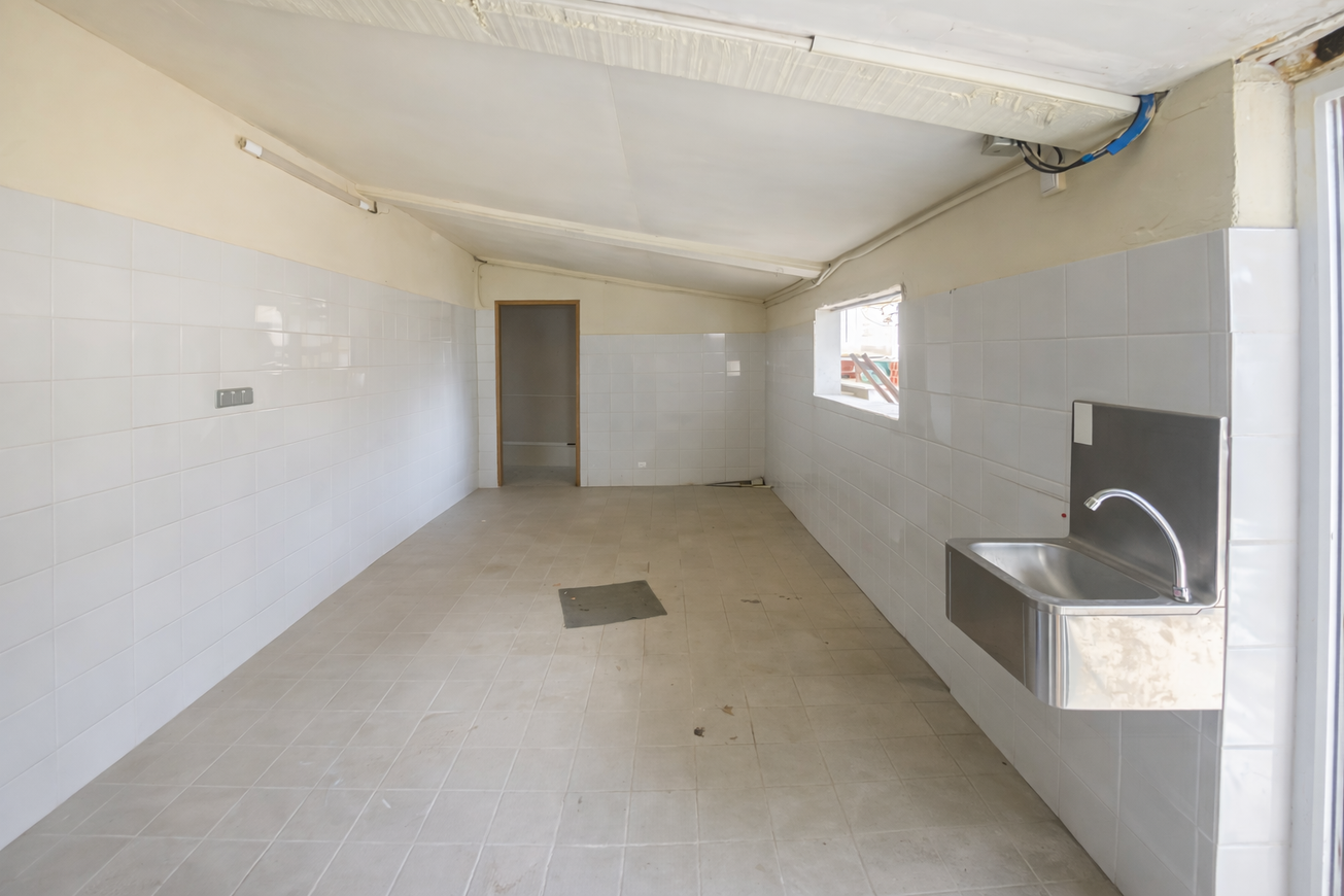 Achat immobilier Local commercial 6 pièces  179m2 à Marseille (13013) - Photo n°9